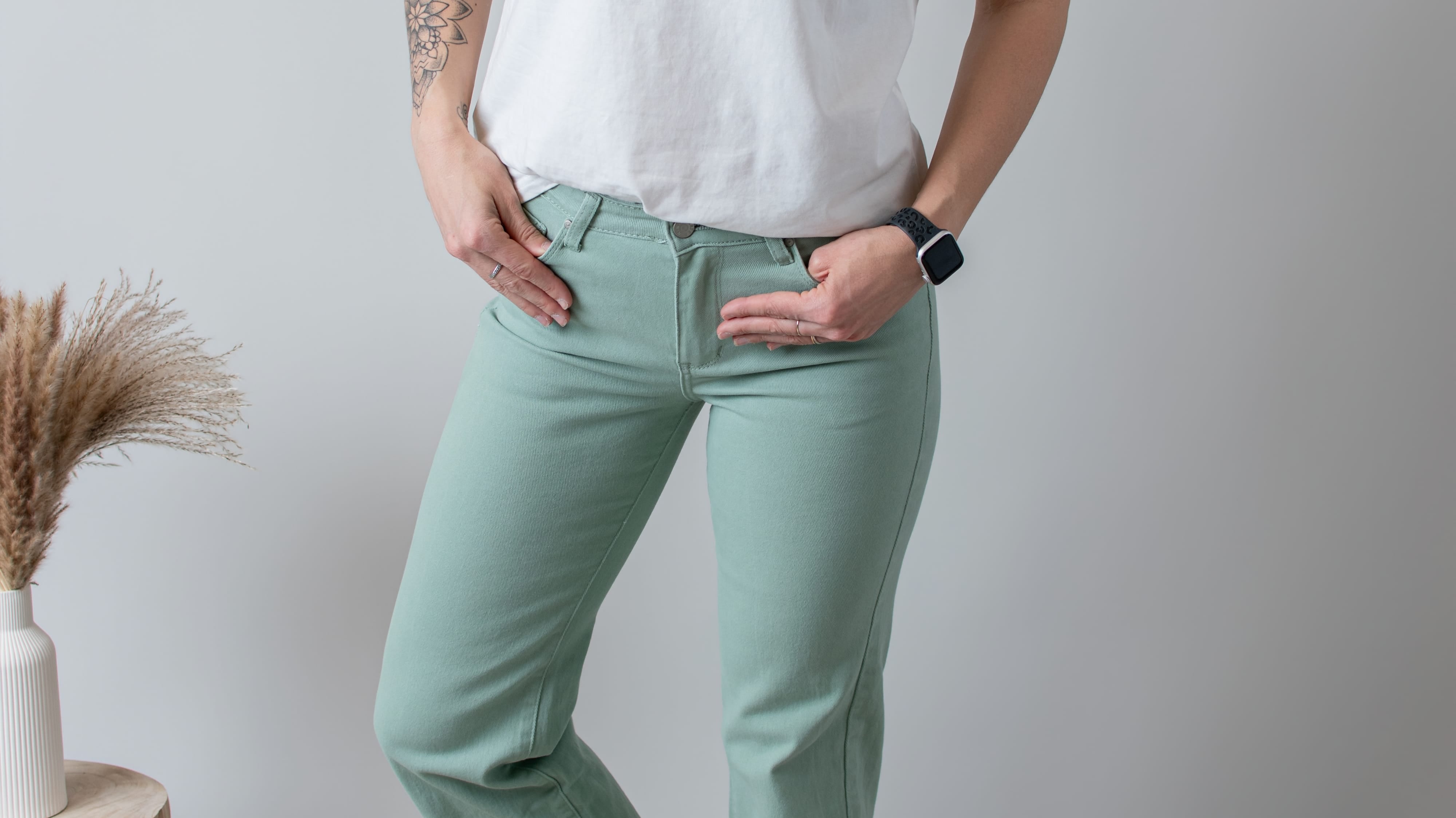 Tenue invitée baptême femme : idées élégantes et faciles pour le printemps et l’été