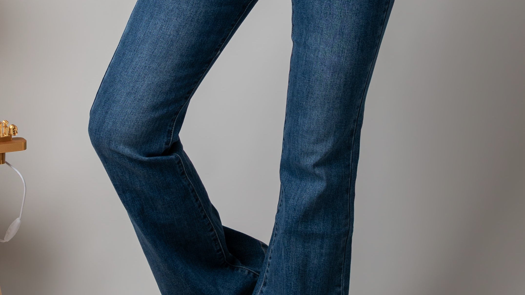 Pantalon flare femme : quelle morphologie et comment bien le porter ?