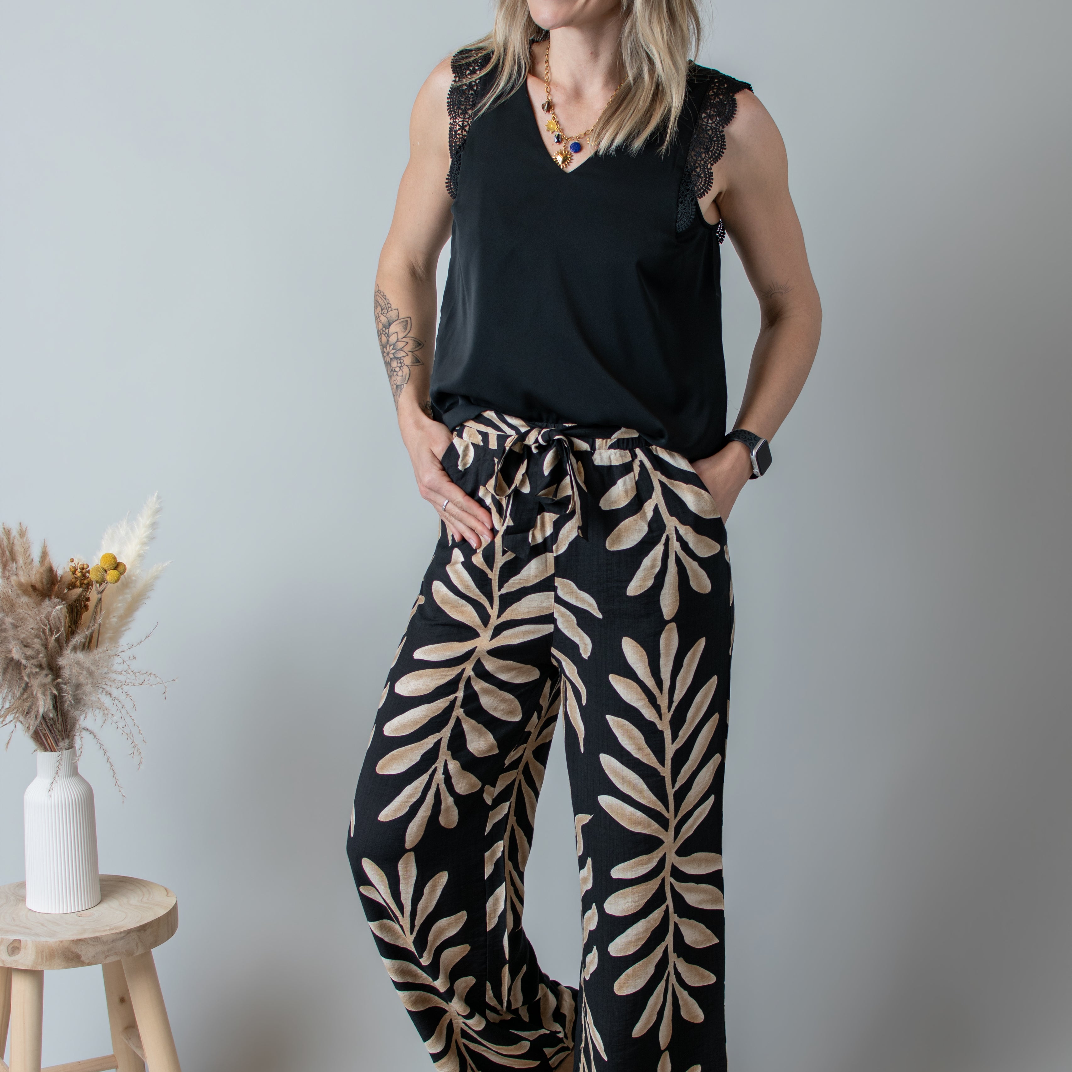 Pantalon fluide noir et beige femme la boutique de lydie