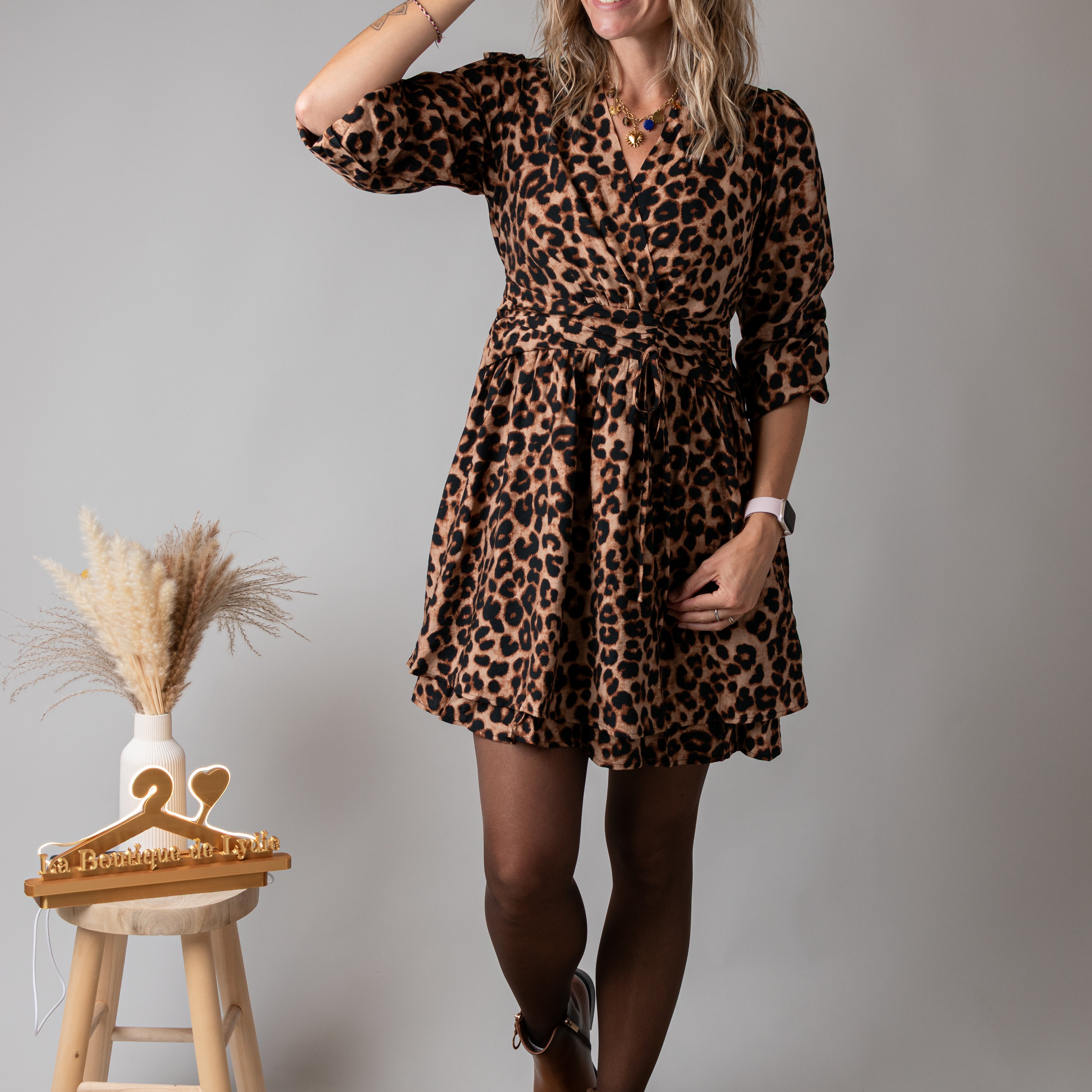 Robe courte fluide léopard cache-cœur