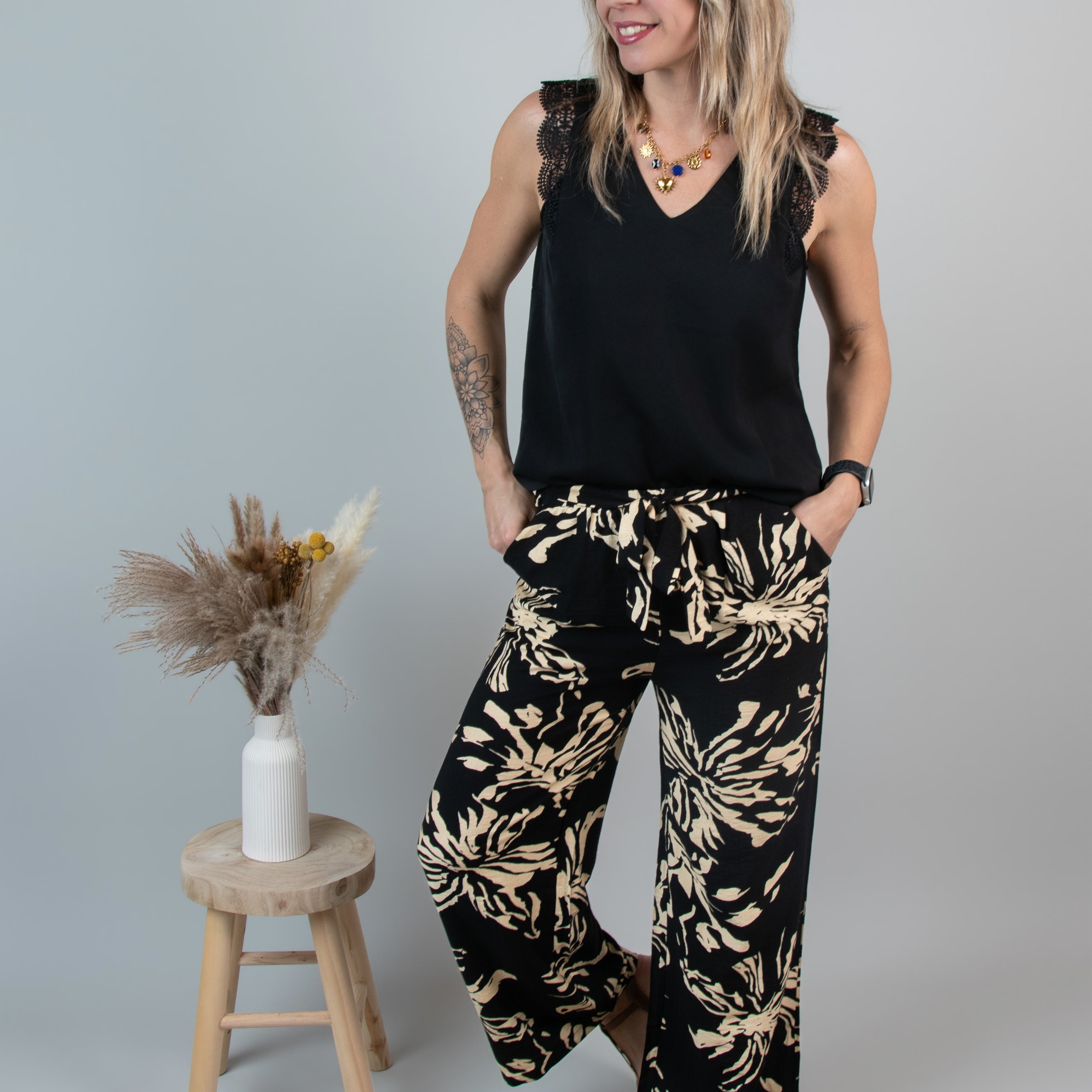 Blouse Noire dentelle femme