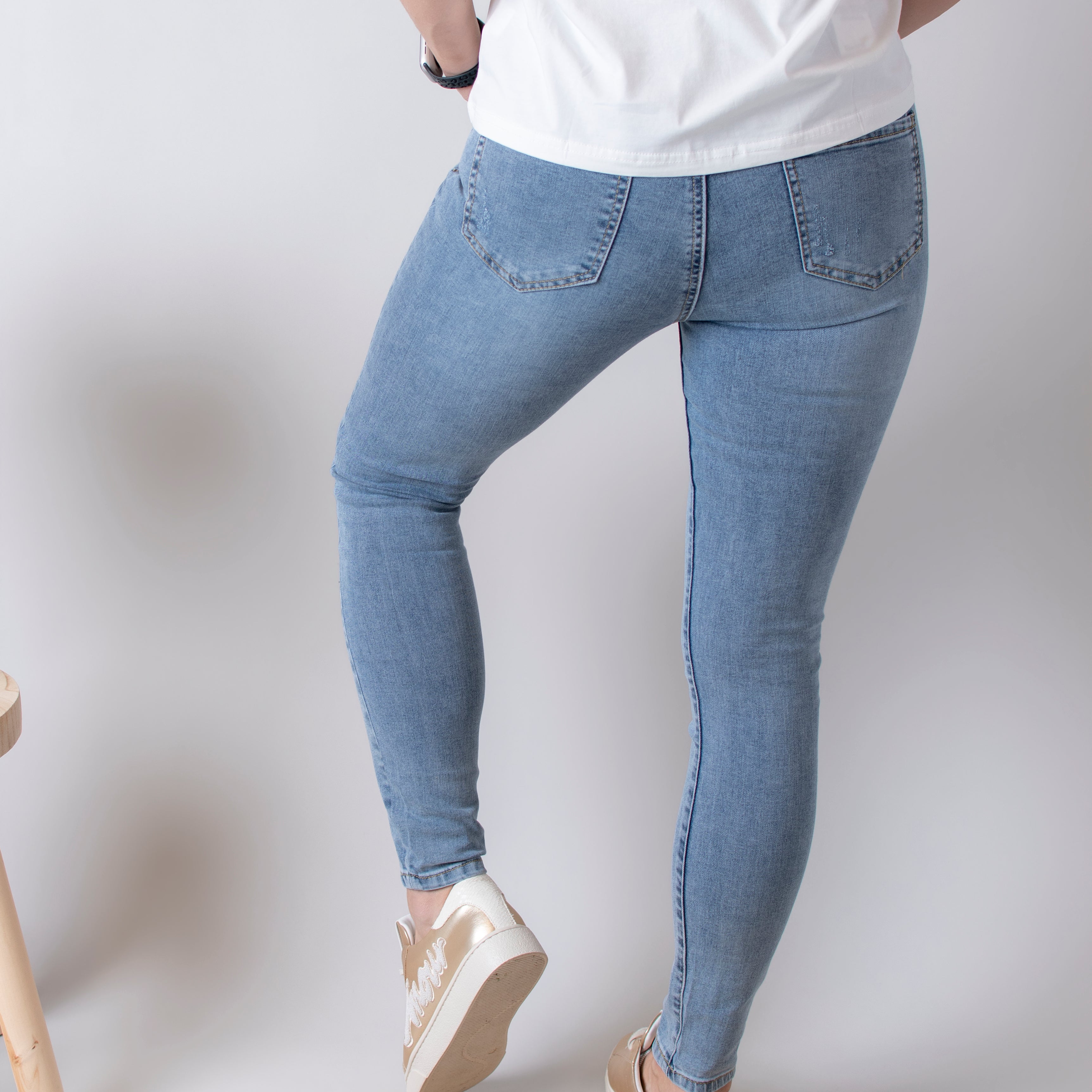 Jean skinny bleu clair delavé