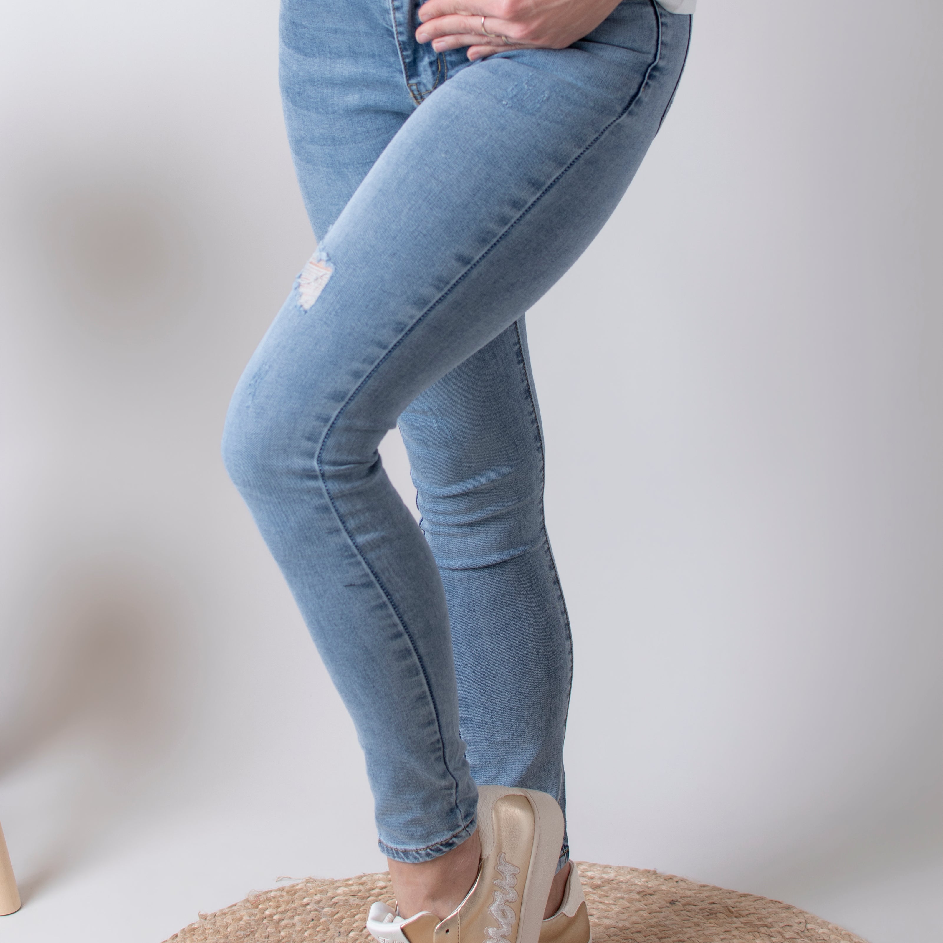 Jean skinny bleu clair delavé