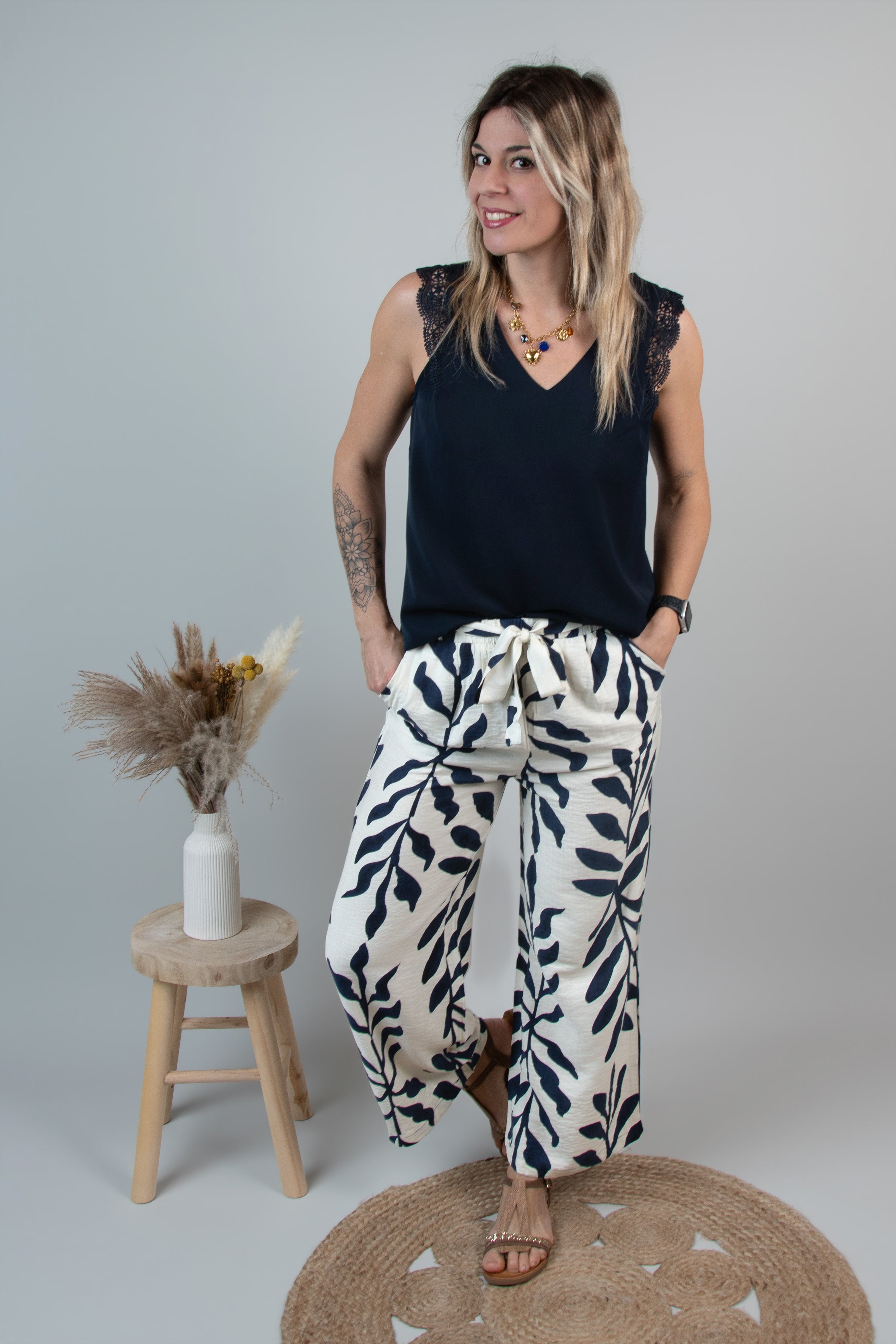 debardeur dentelle marine femme