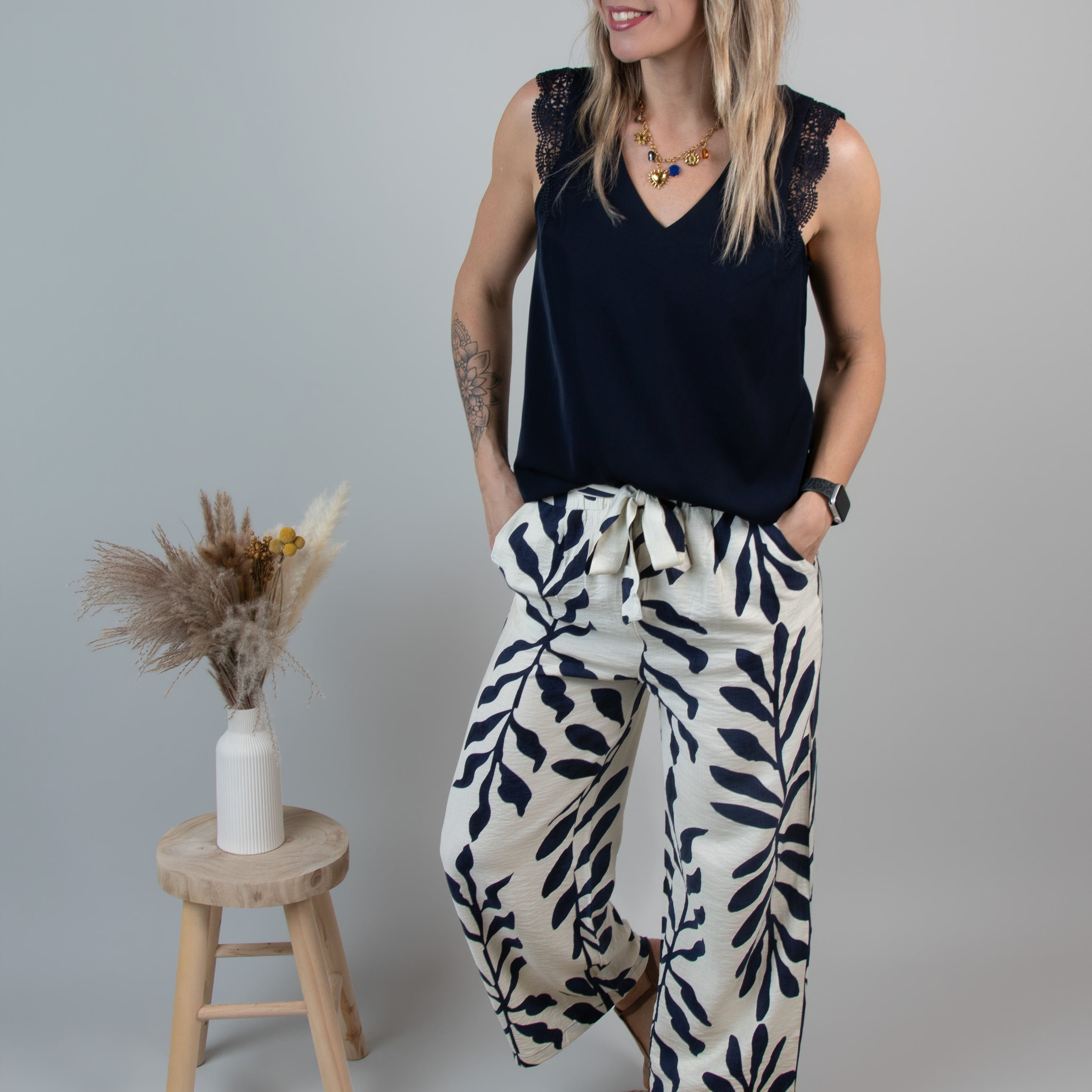 debardeur dentelle marine femme