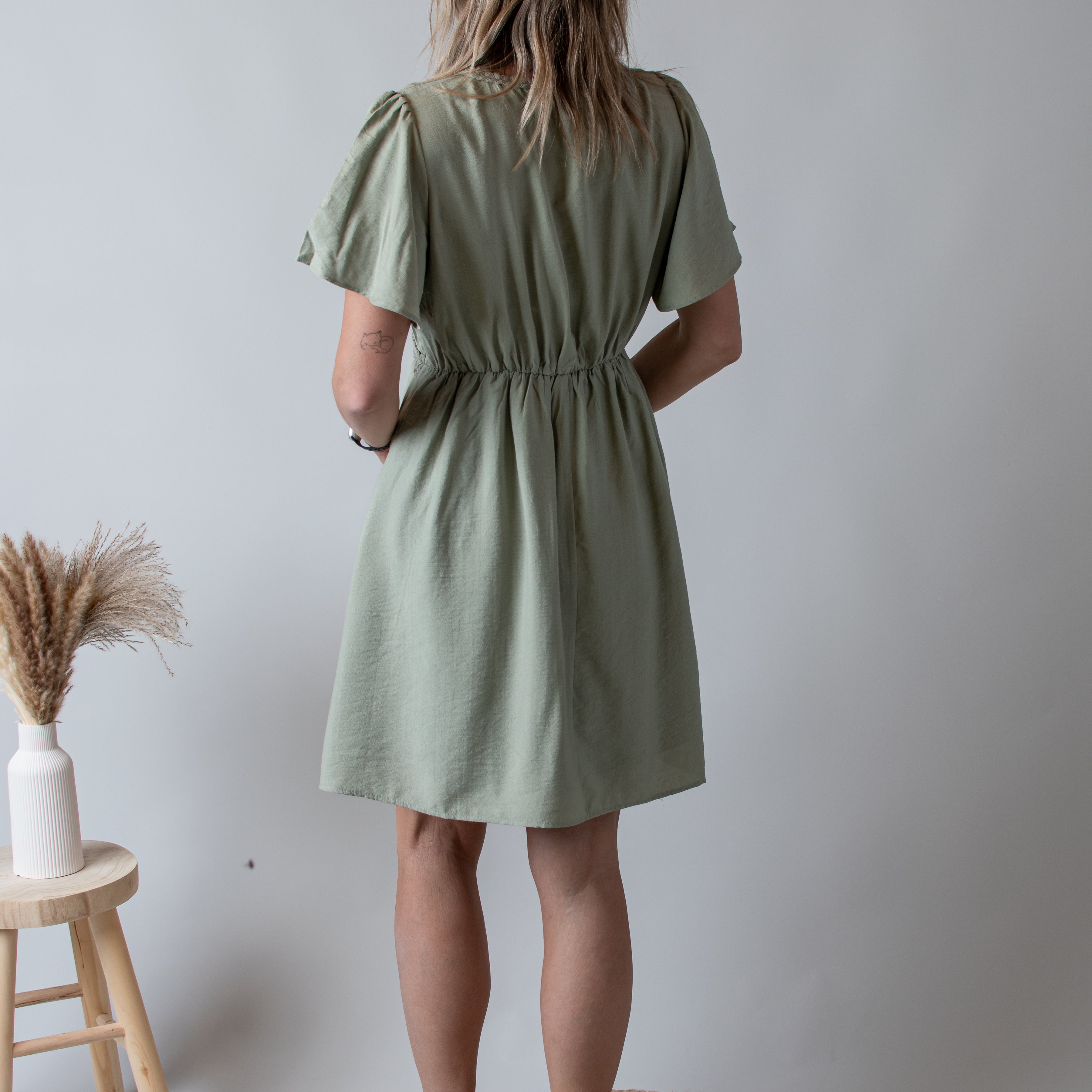 Robe Courte Vert Sauge l