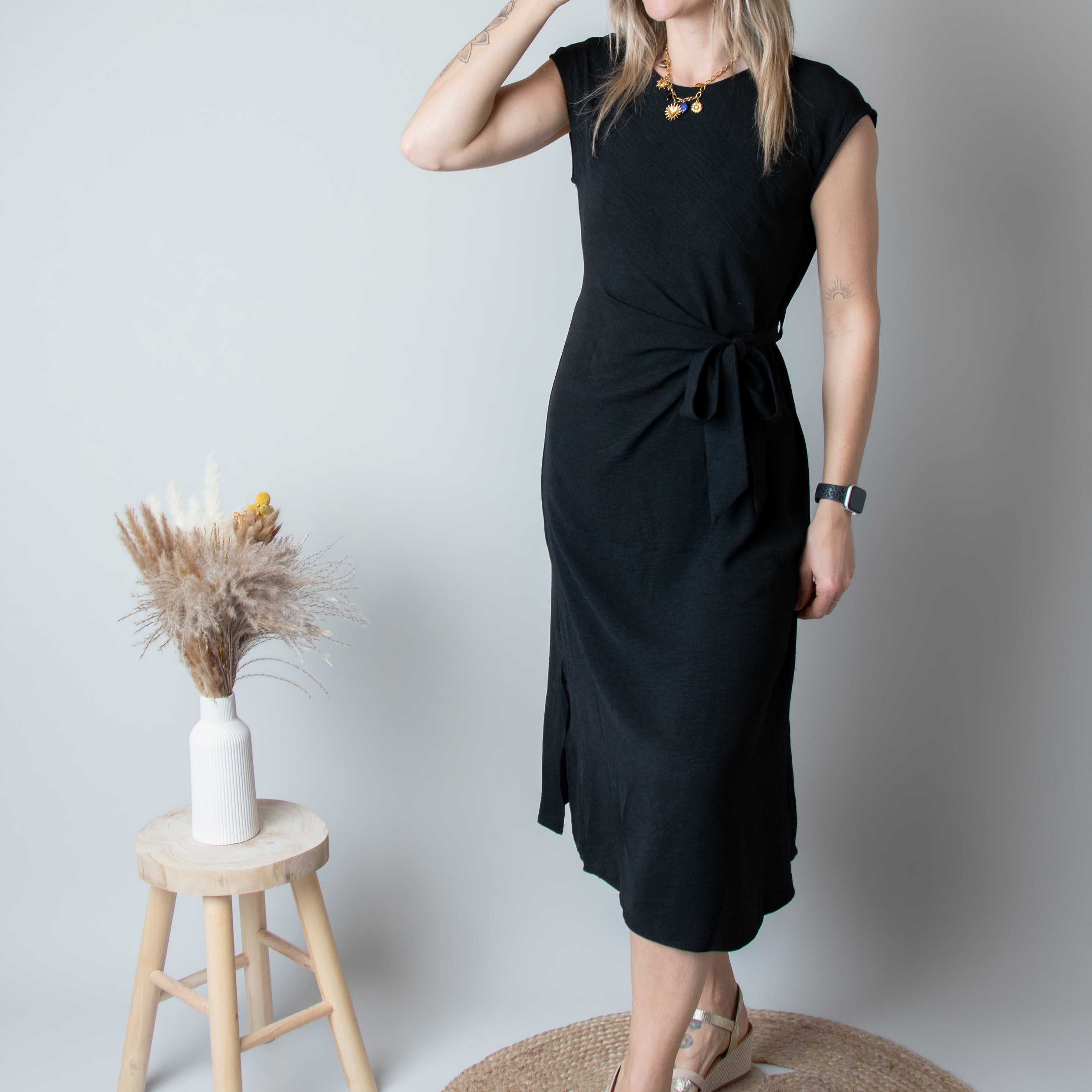 Robe Mi-Longue noire Cintrée