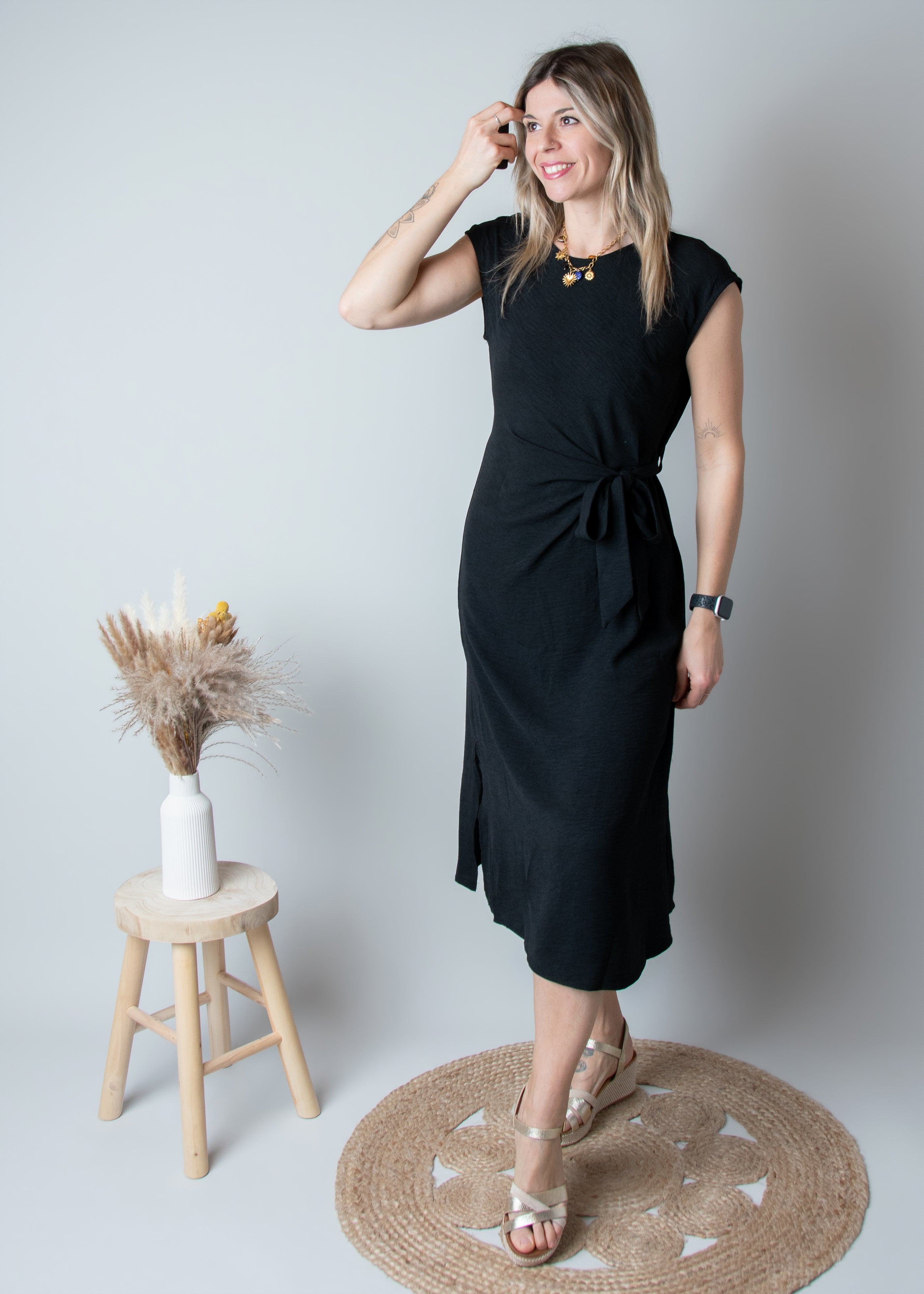 Robe Mi-Longue noire Cintrée