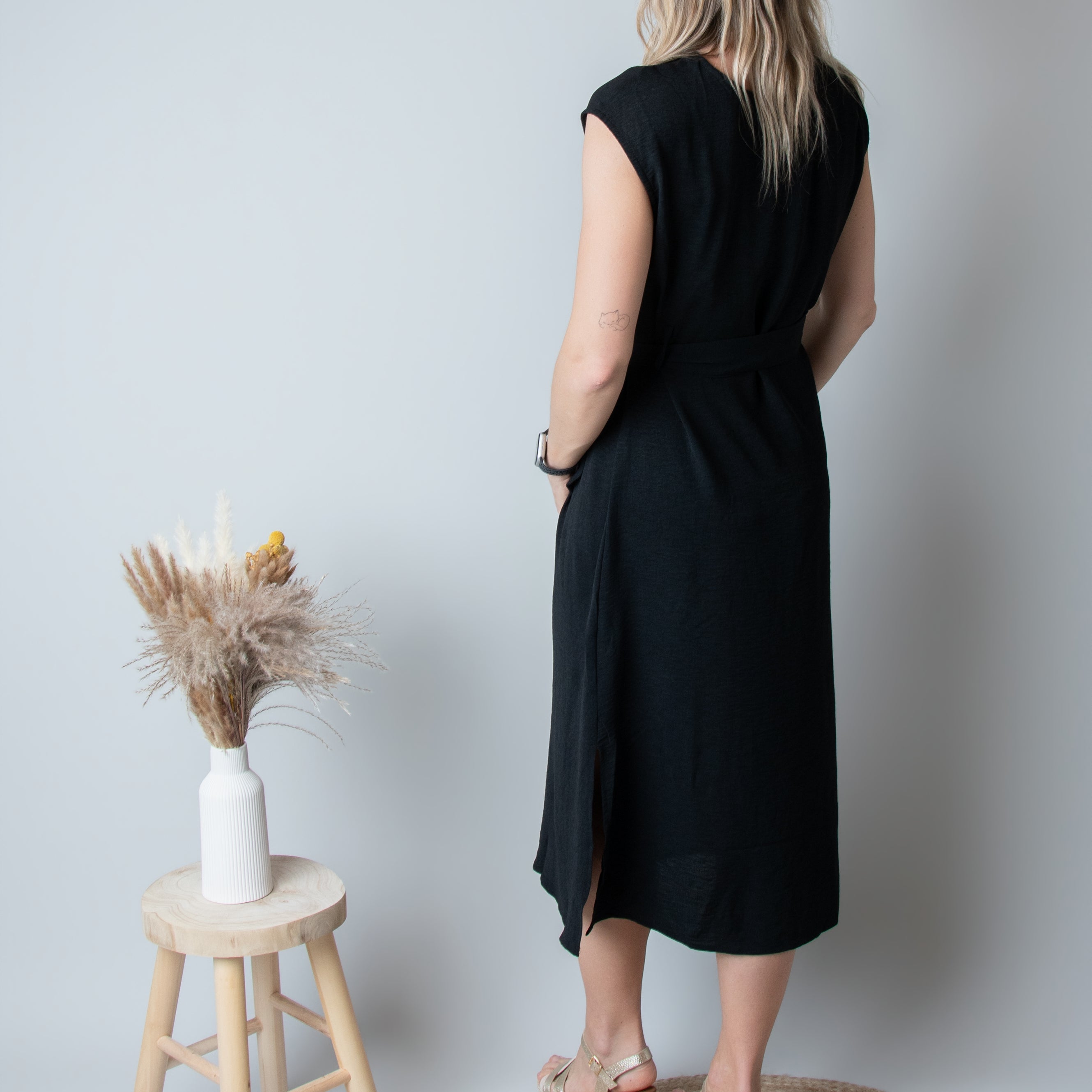 Robe Mi-Longue noire Cintrée