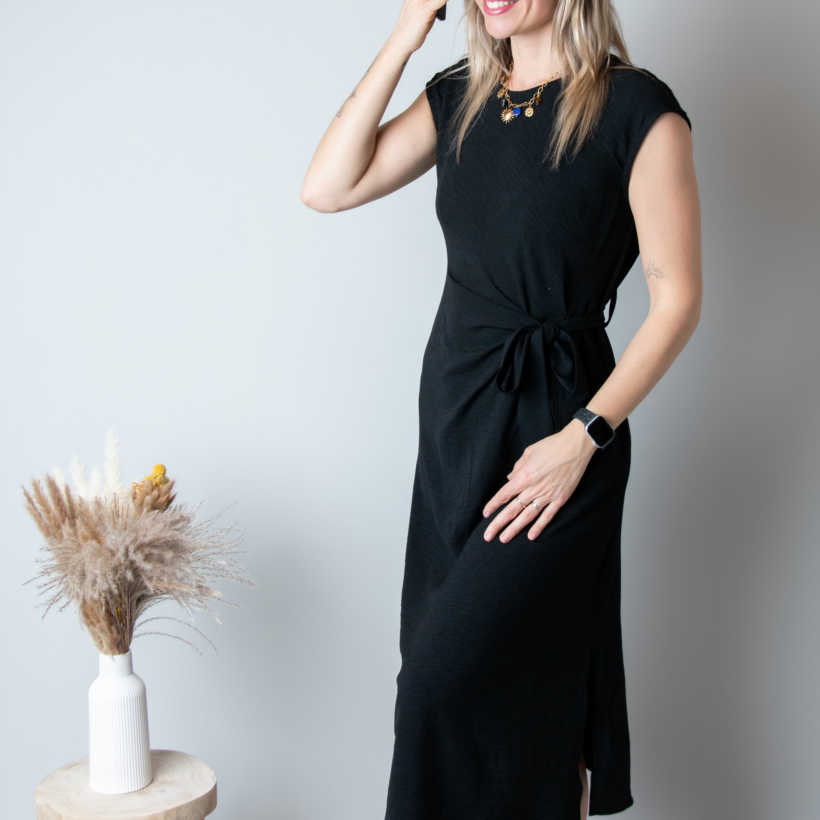 Robe Mi-Longue noire Cintrée