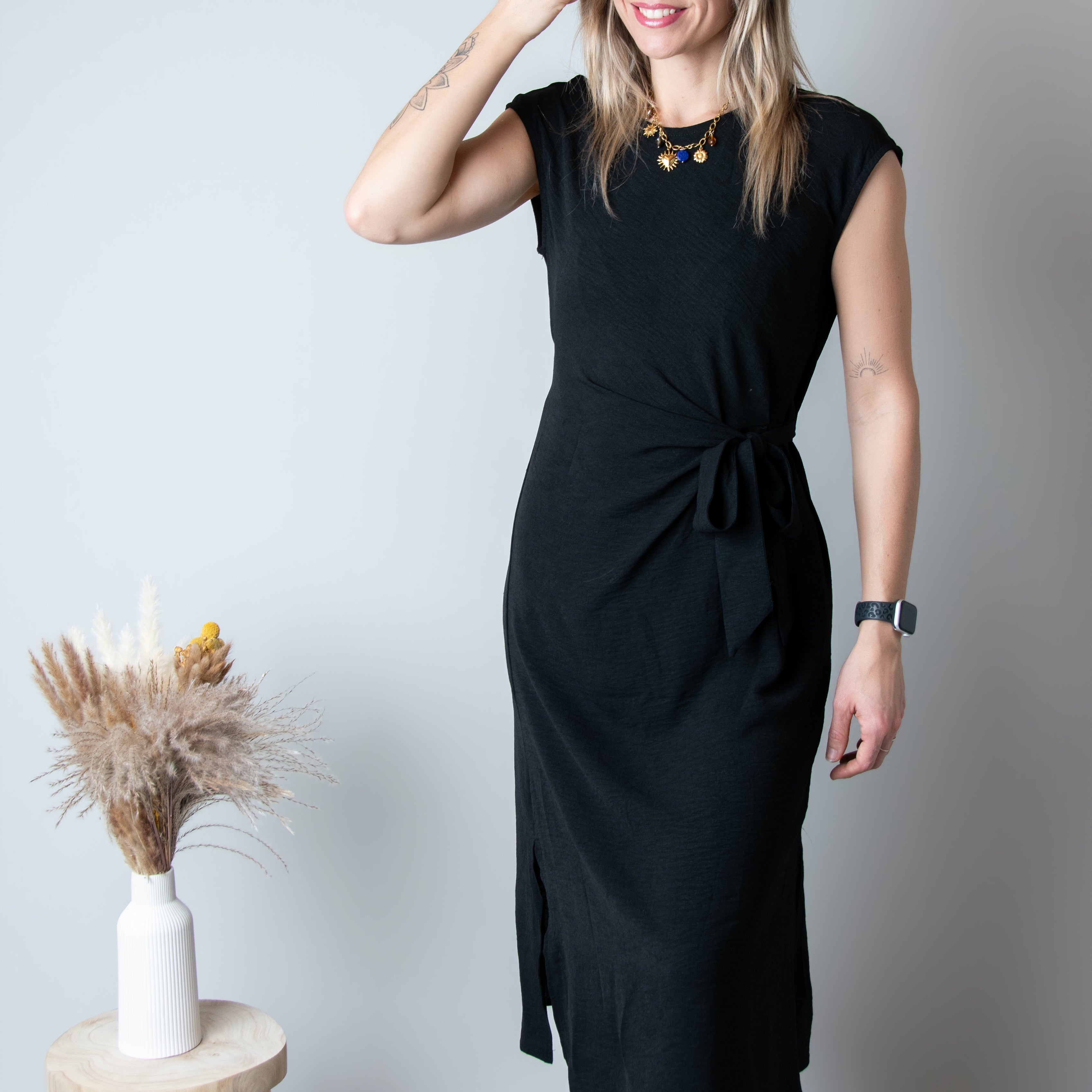 Robe Mi-Longue noire Cintrée