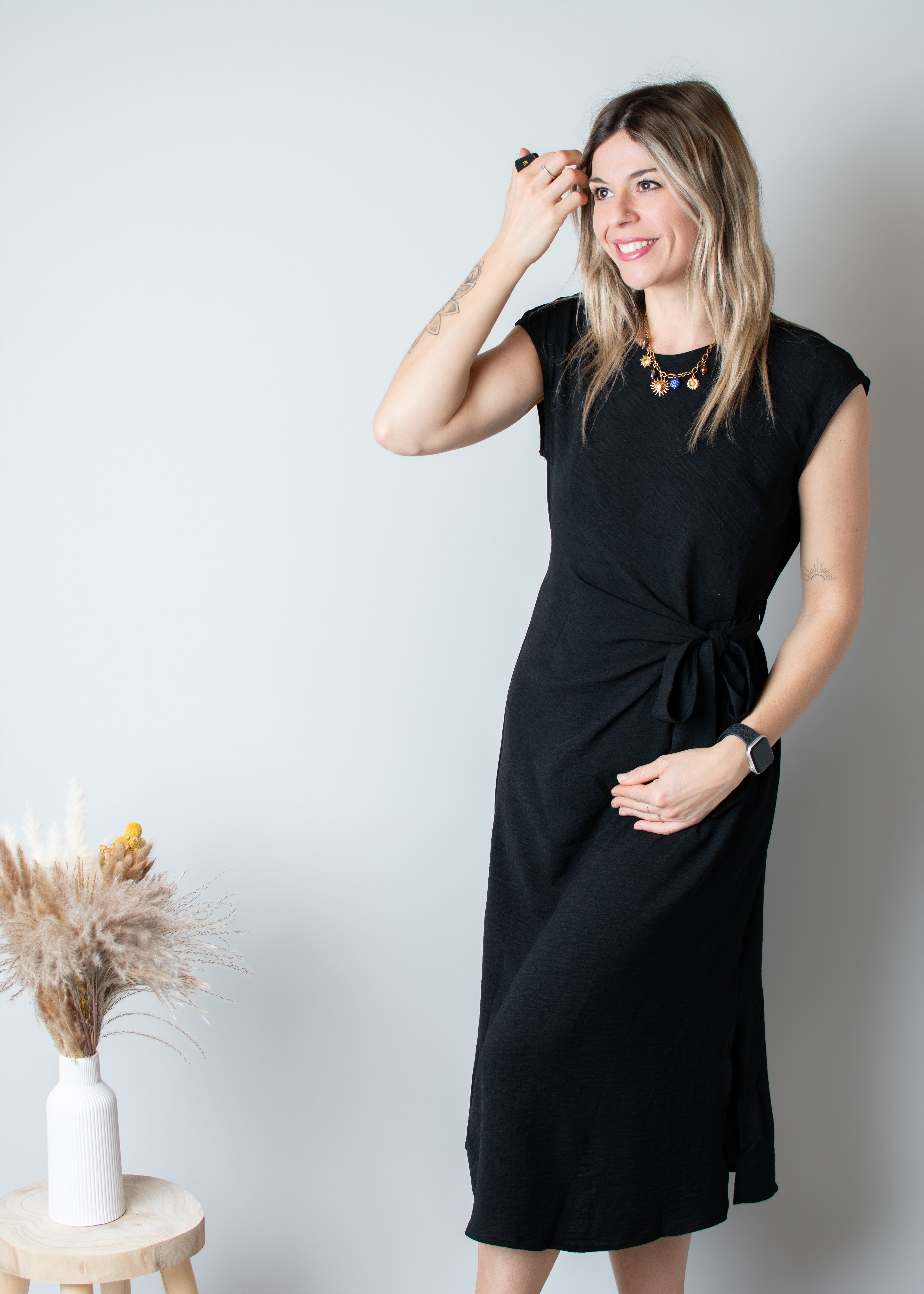 Robe Mi-Longue noire Cintrée