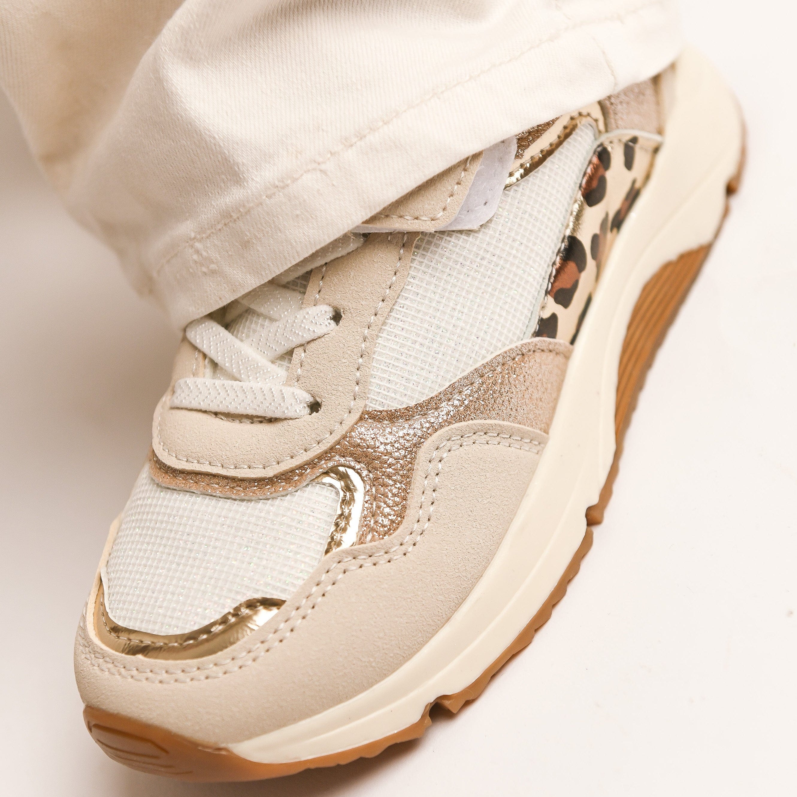 Baskets beiges avec bande léopard la boutique de lydie enfants
