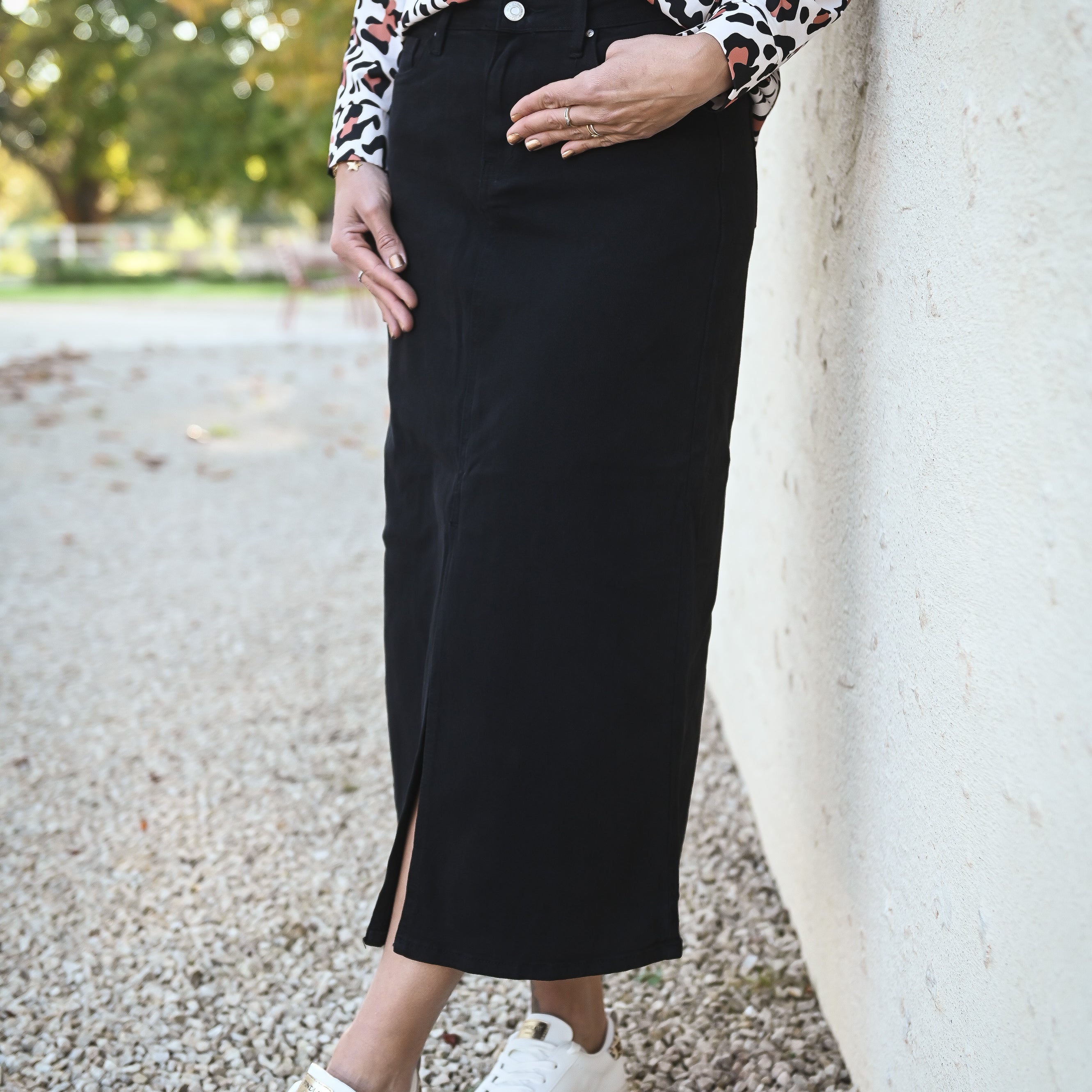 Jupe longue fendu noire la boutique de lydie