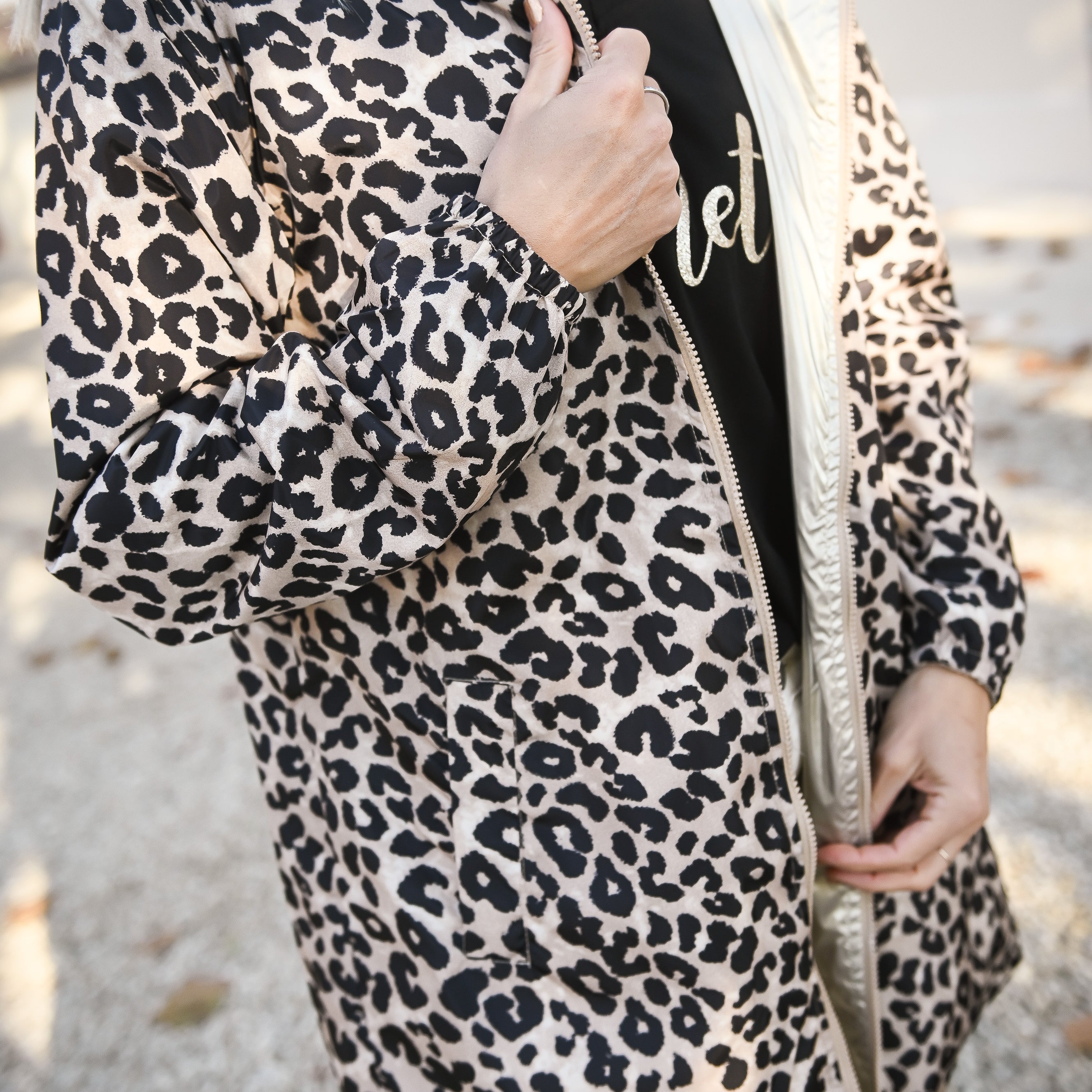 Parka léopard imperméable mi longue réversible or