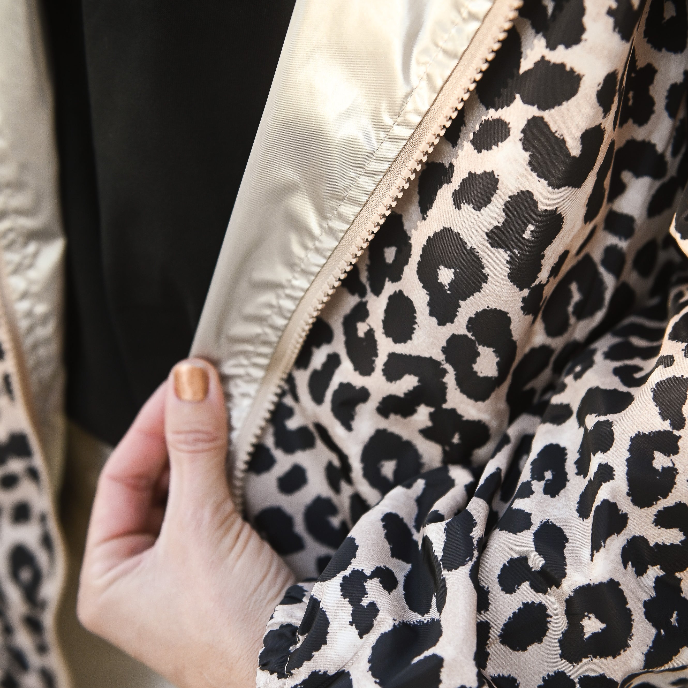 Parka léopard imperméable mi longue réversible or