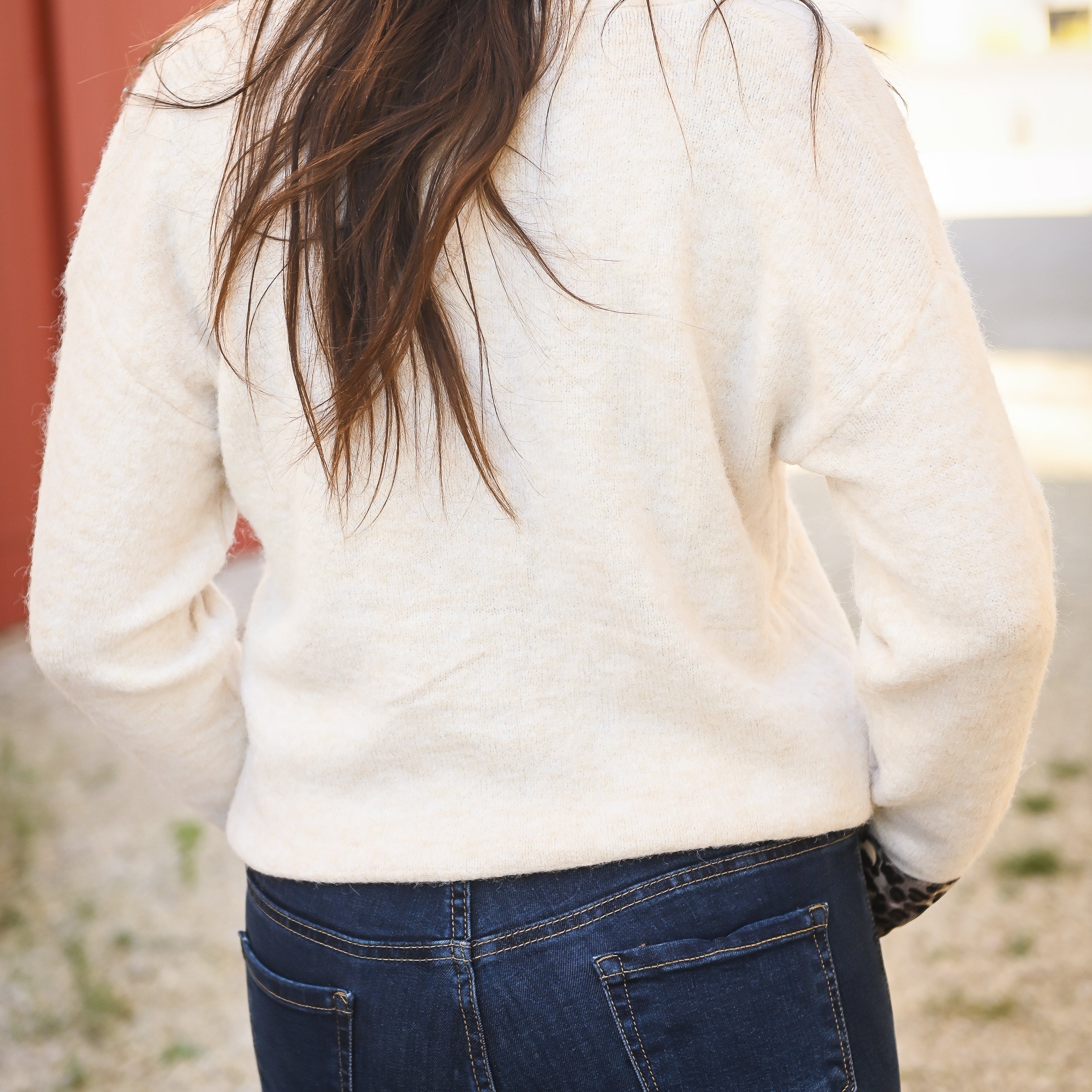 Gilet beige et léopard, broderie coeur