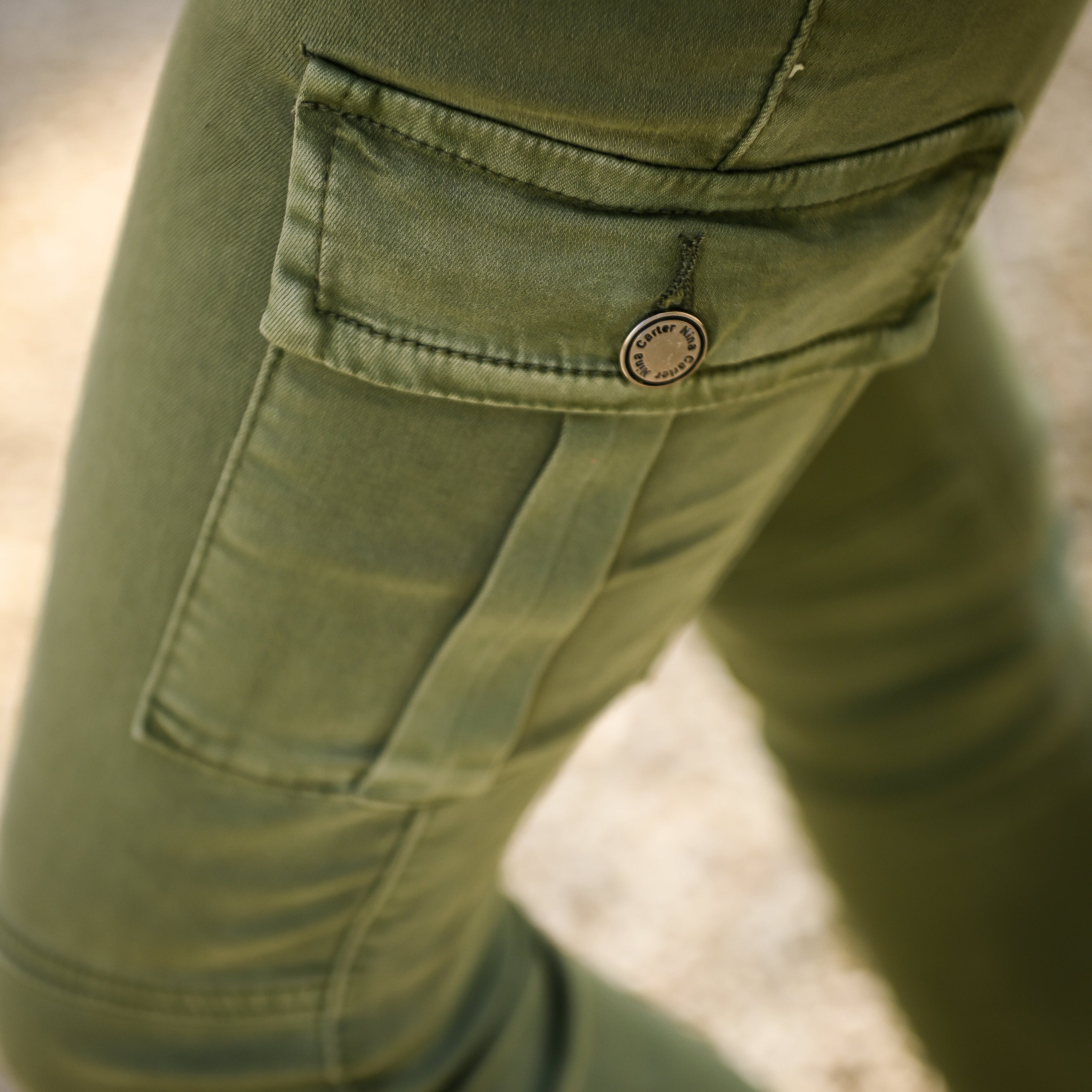 Skinny cargo kaki femme