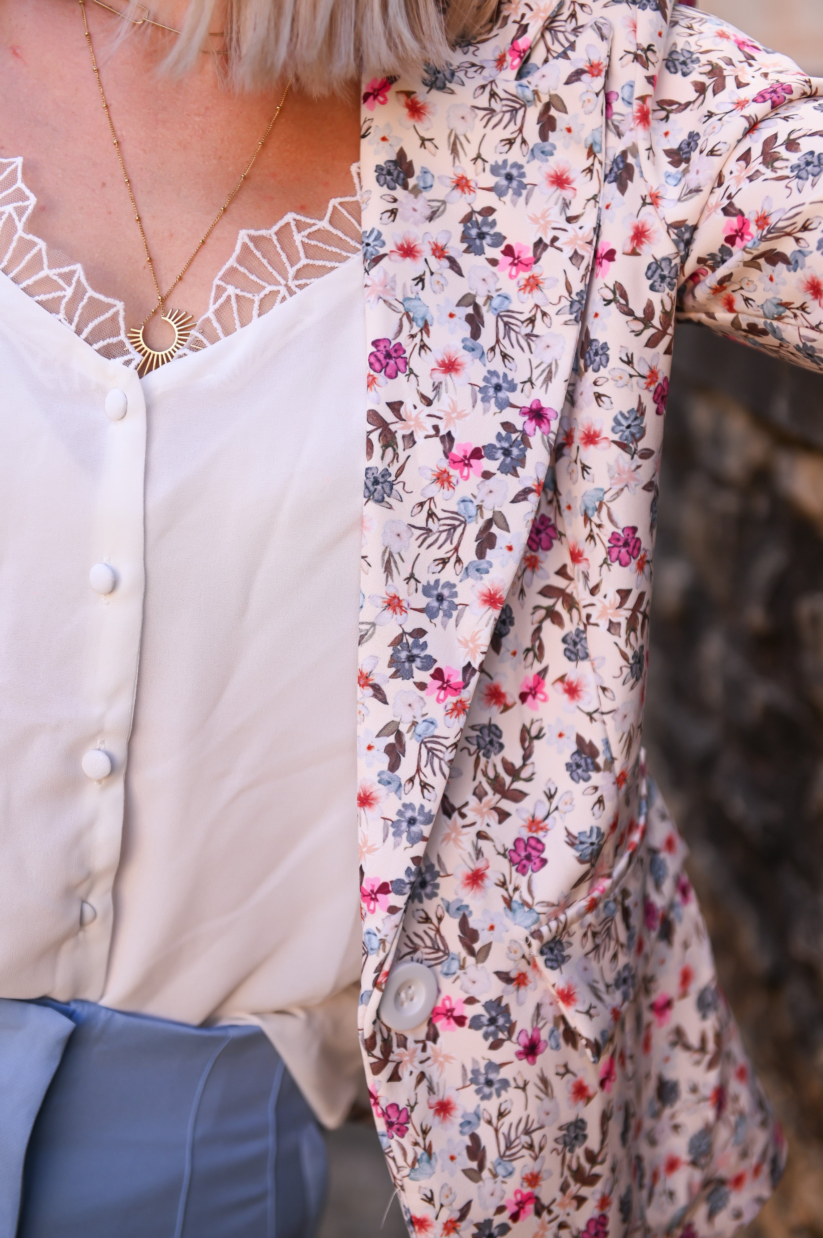 Blazer écru motif fleuri la boutique de lydie