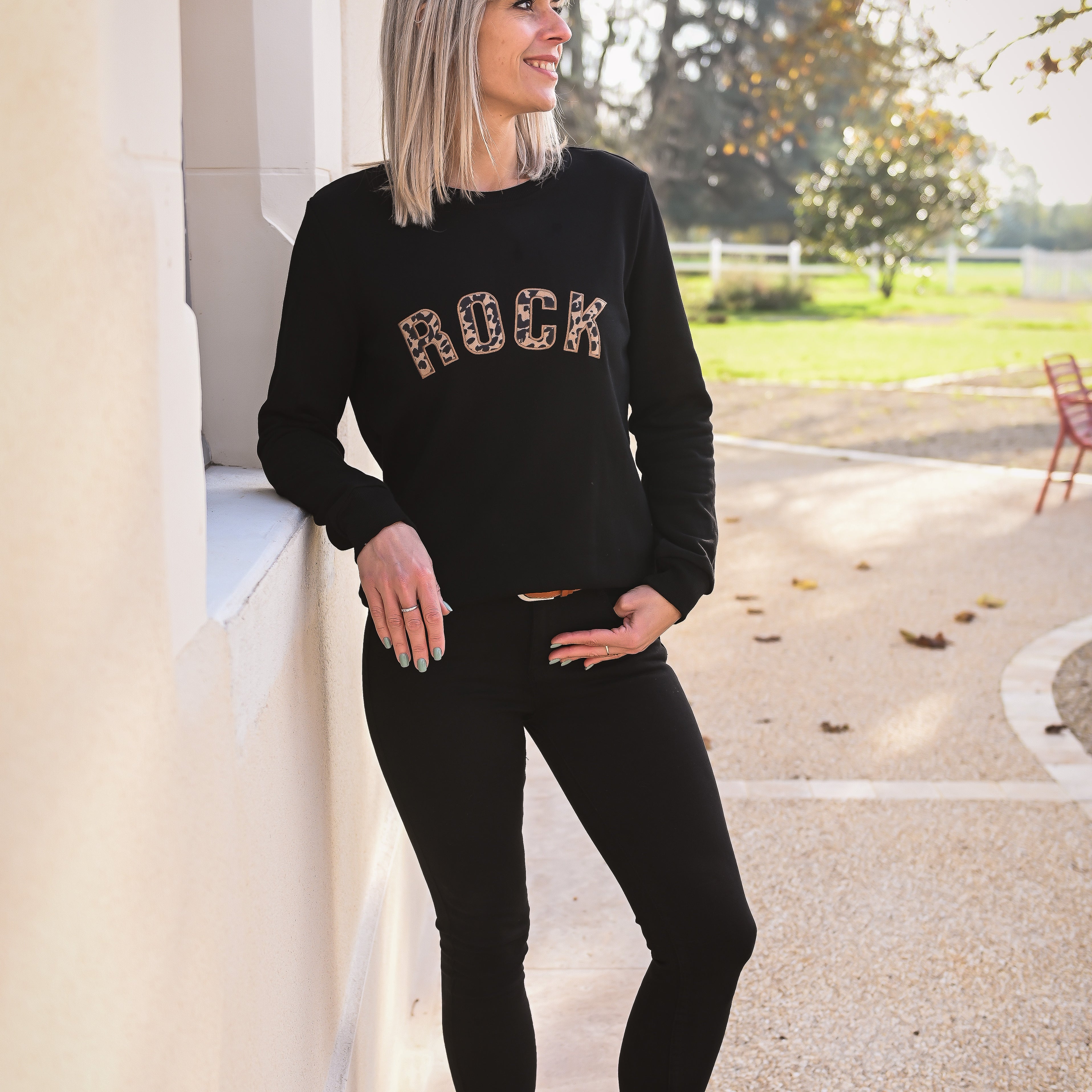 Sweat noir brodé Rock Léopard la boutique de lydie