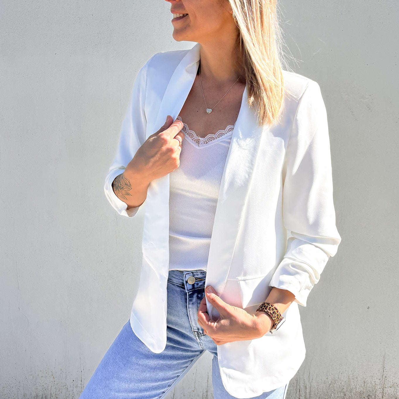 Blazer unis mi-long blanc la boutique de lydie