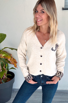 Gilet beige et léopard, broderie coeur