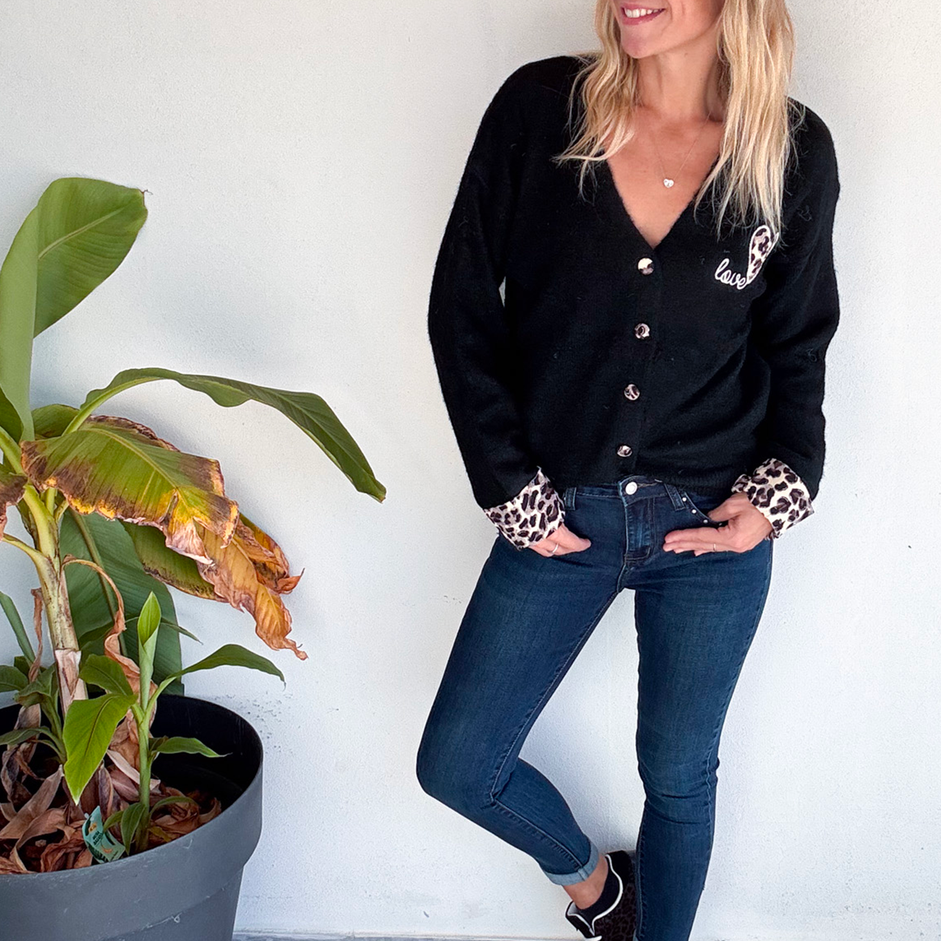 Gilet noir et léopard, broderie coeur