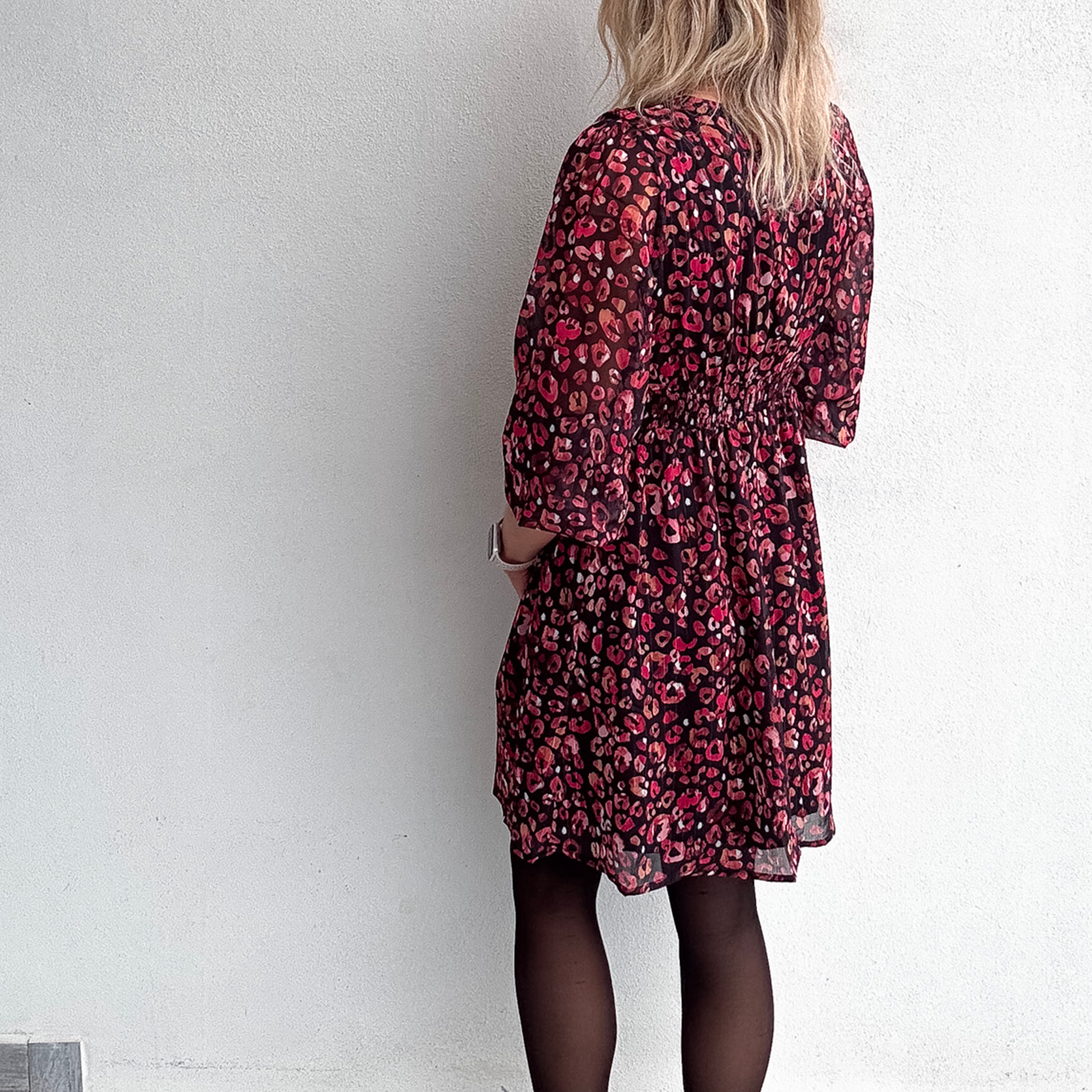 Robe Courte Cache-Cœur Imprimée - Léopard Rose & Noir