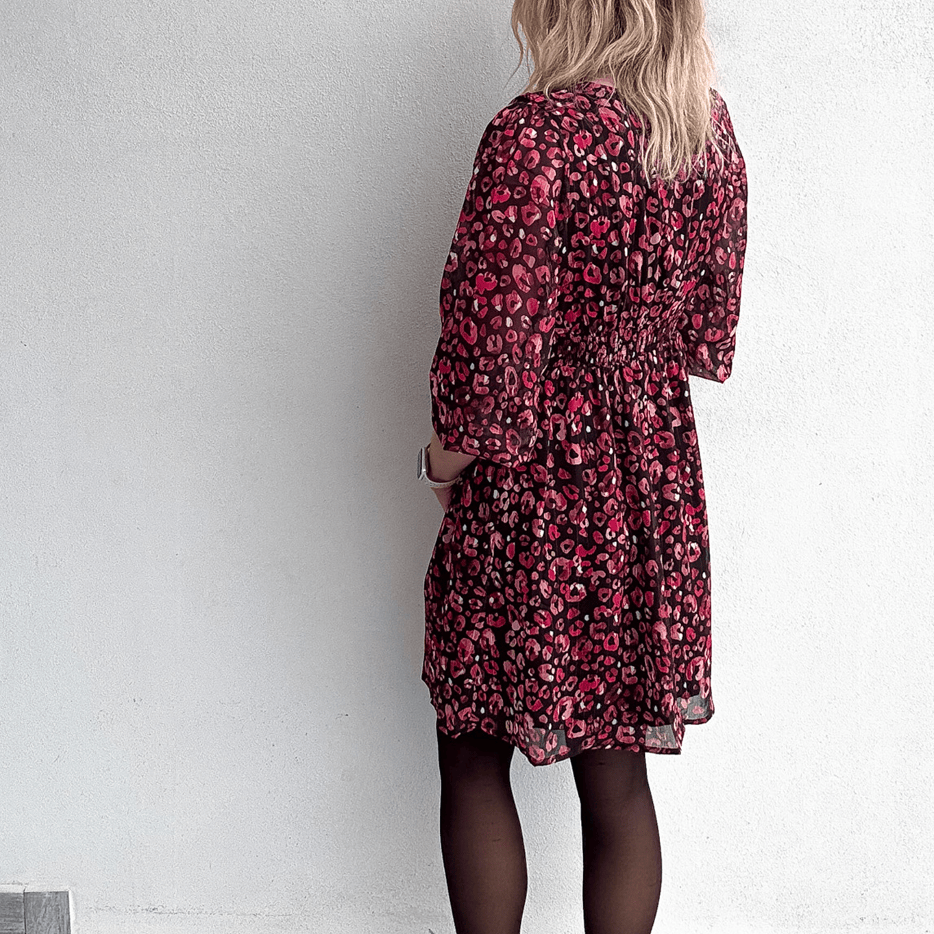 Robe Courte Cache-Cœur Imprimée - Léopard Rose & Noir