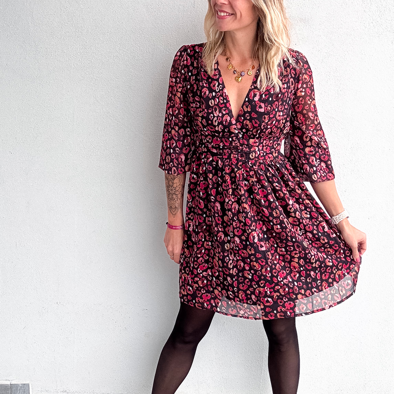 Robe Courte Cache-Cœur Imprimée - Léopard Rose & Noir