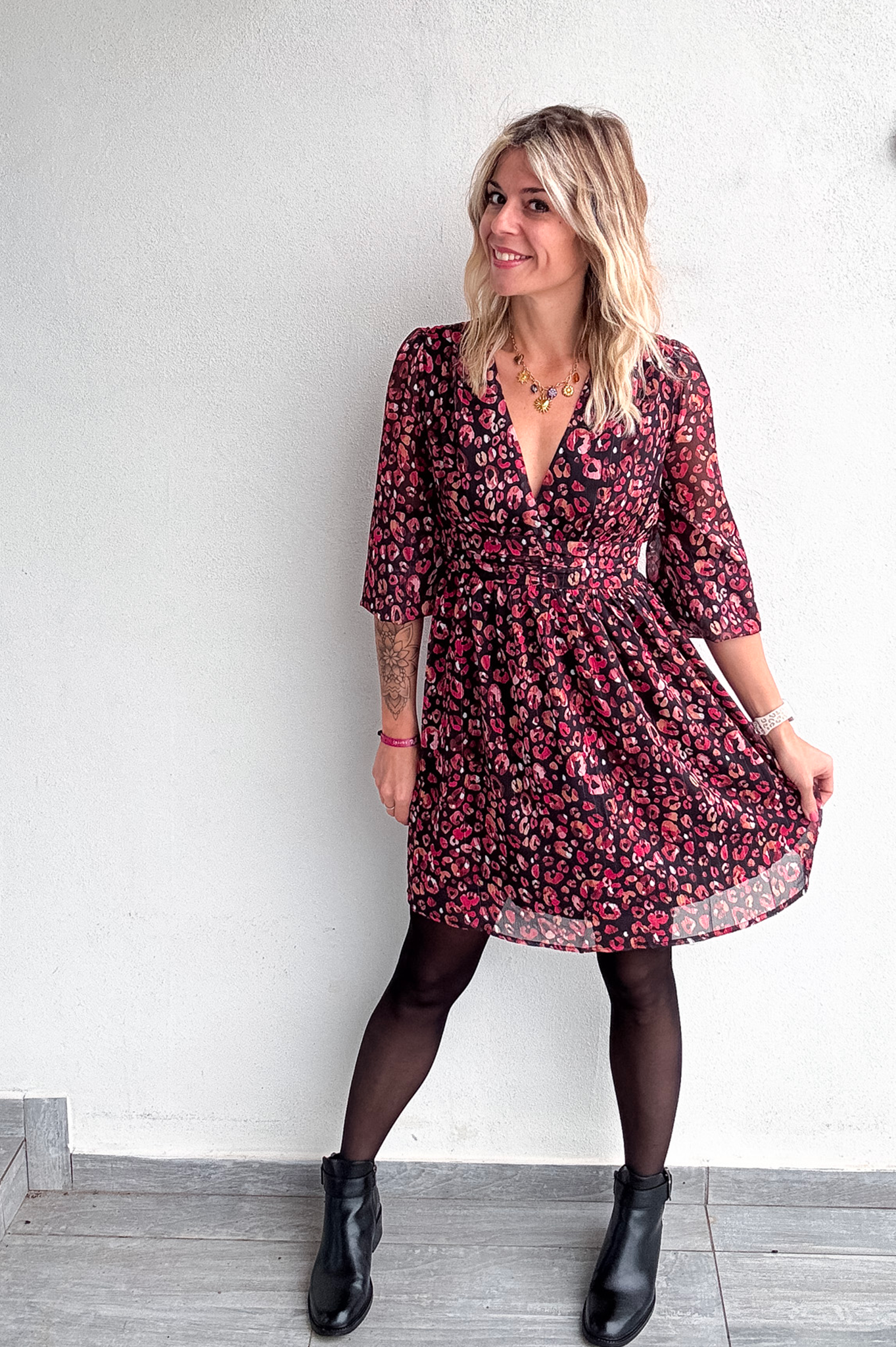 Robe Courte Cache-Cœur Imprimée - Léopard Rose & Noir