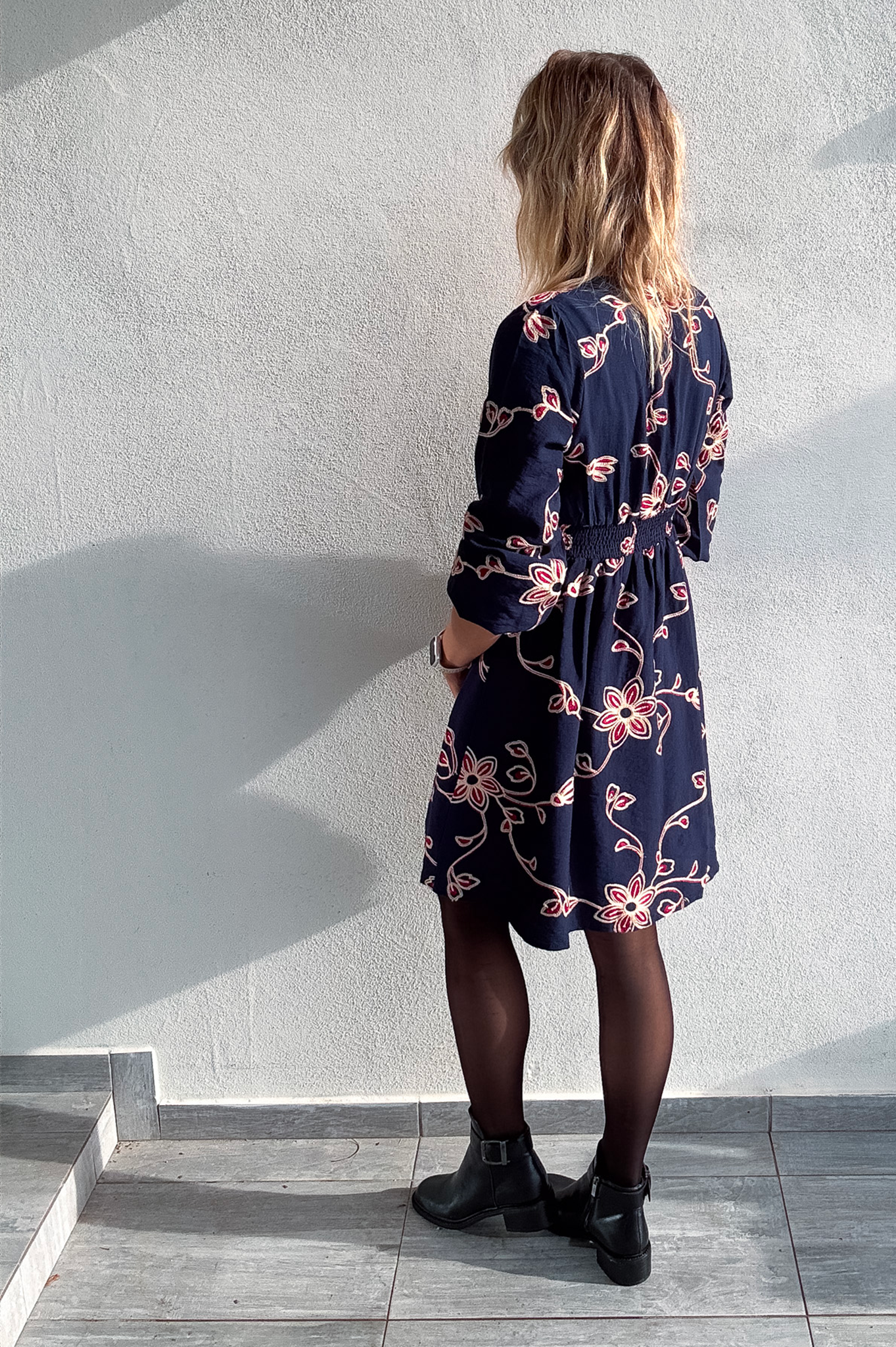 Robe courte Marine avec broderie