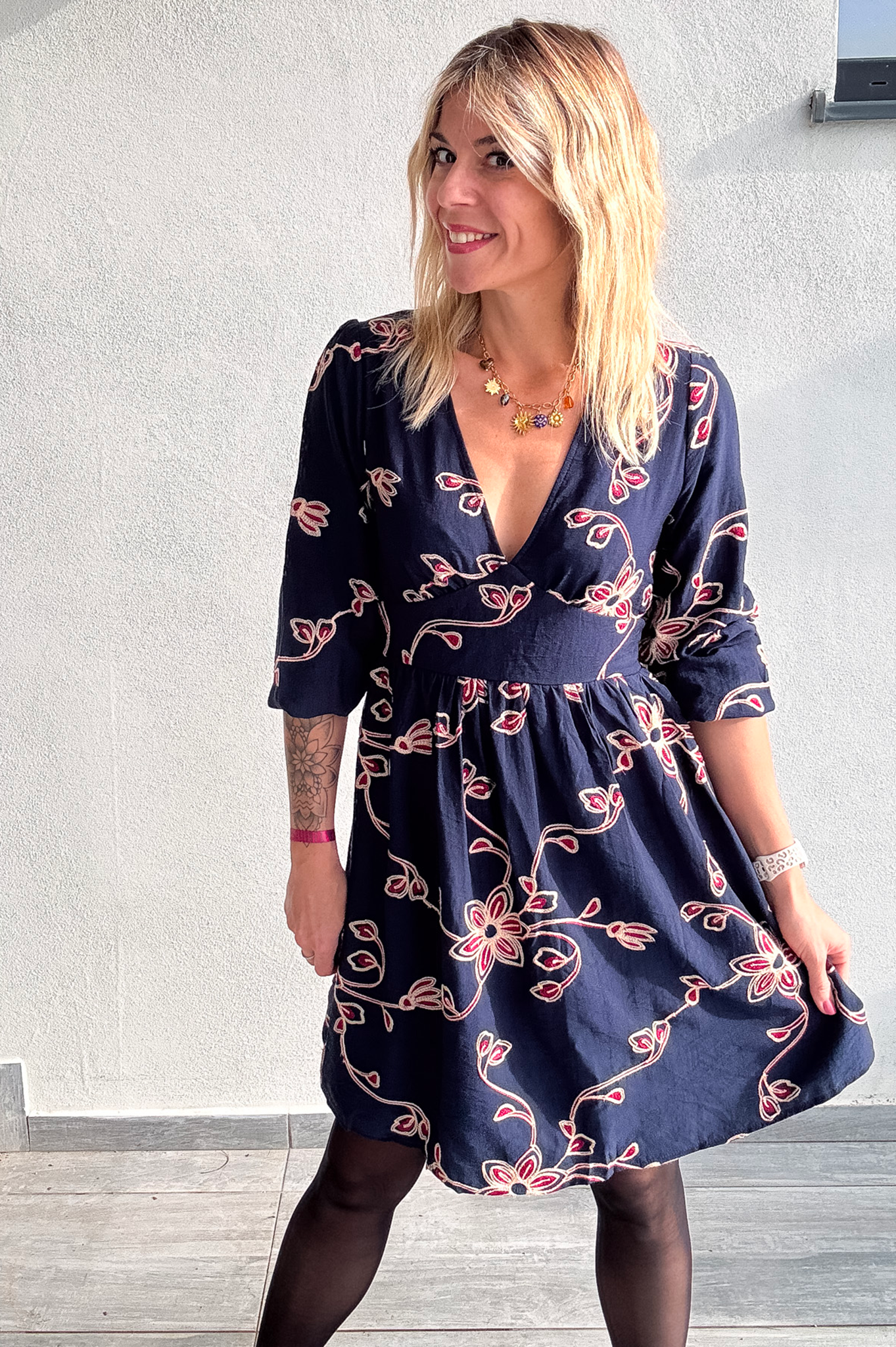 Robe courte Marine avec broderie