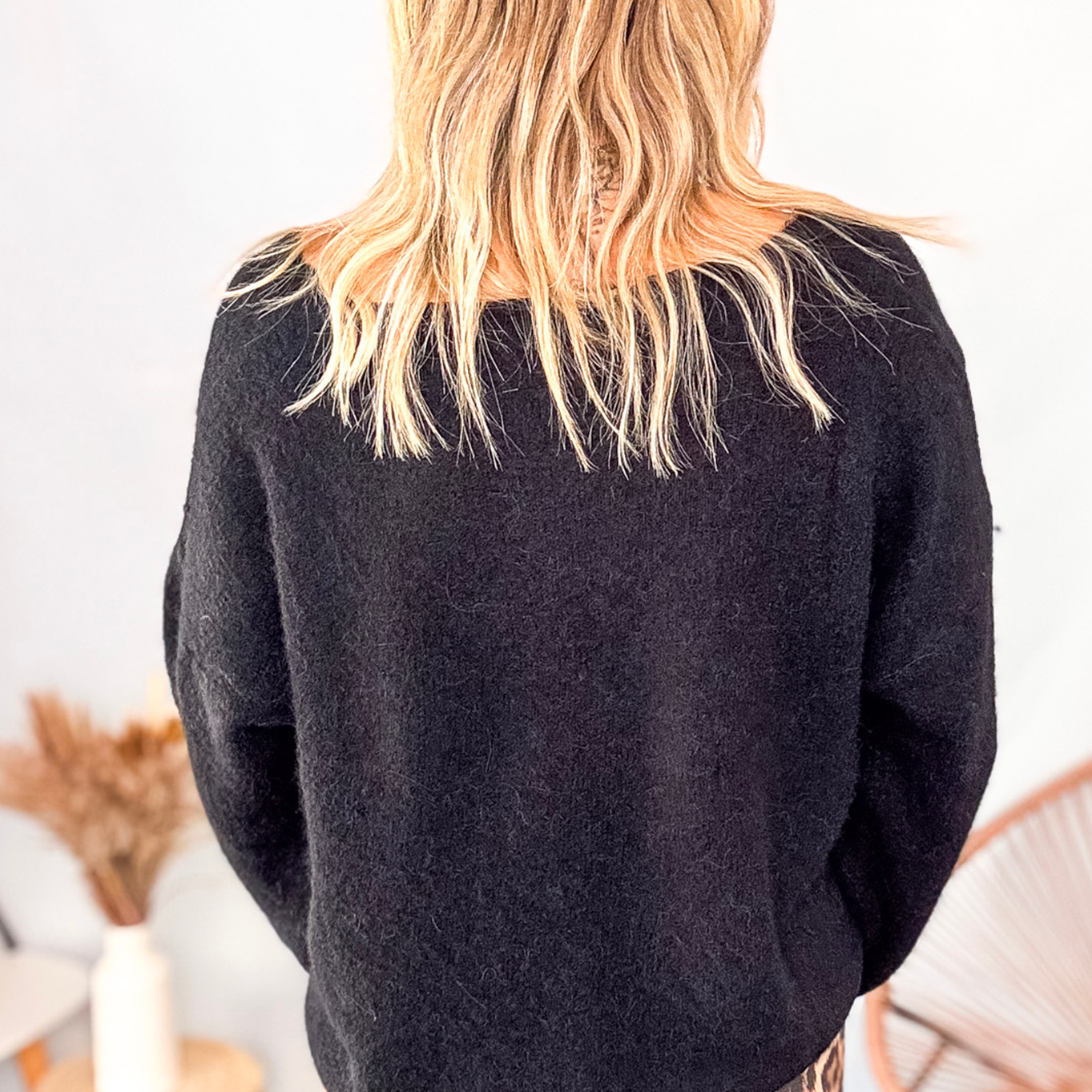 Gilet cardigan noir Baby Alpaga col V