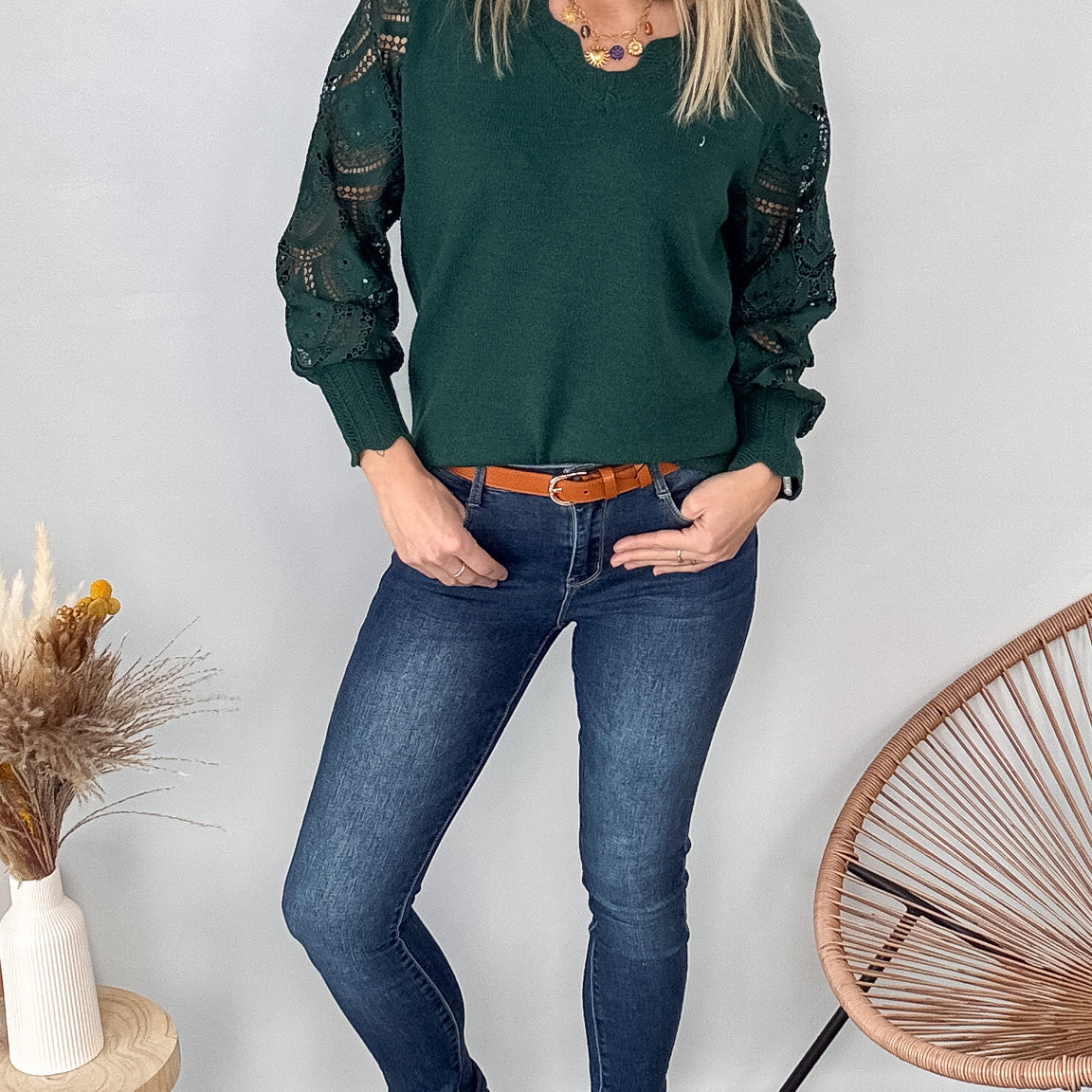 pull vert dentelle manches