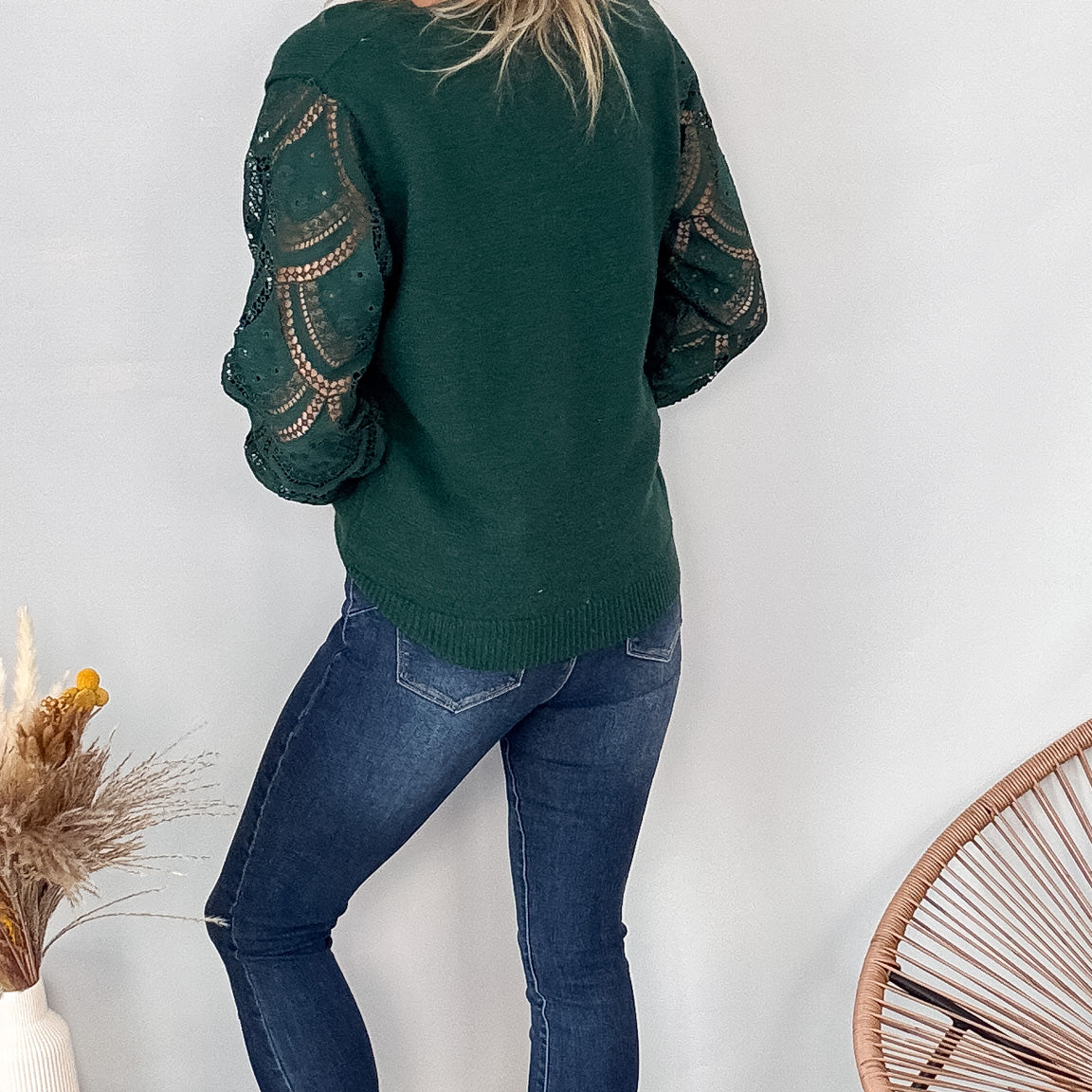 pull vert dentelle manches