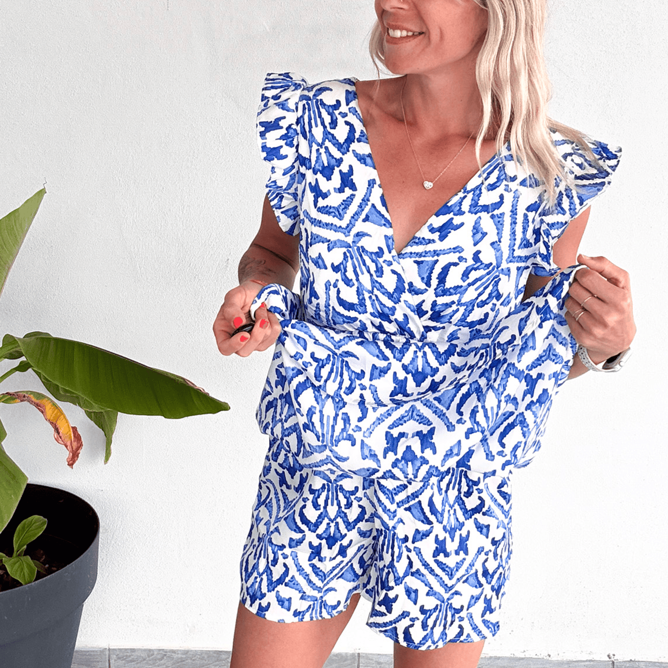 Robe short blanche motifs bleu