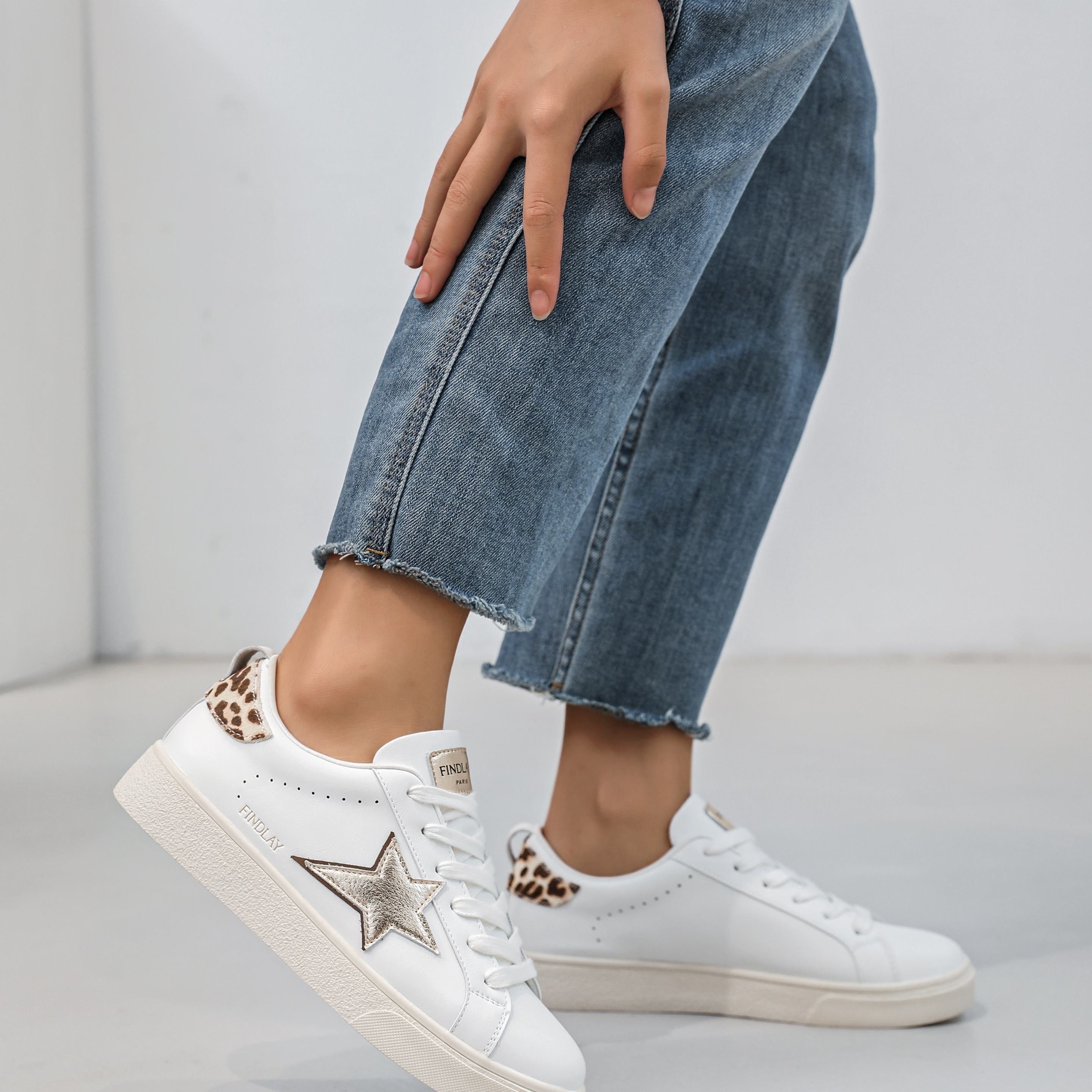 baskets dorées et léopard la boutique de lydie