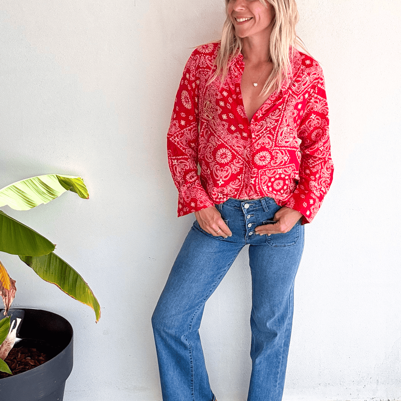 Chemise légère fluide rouge à motifs