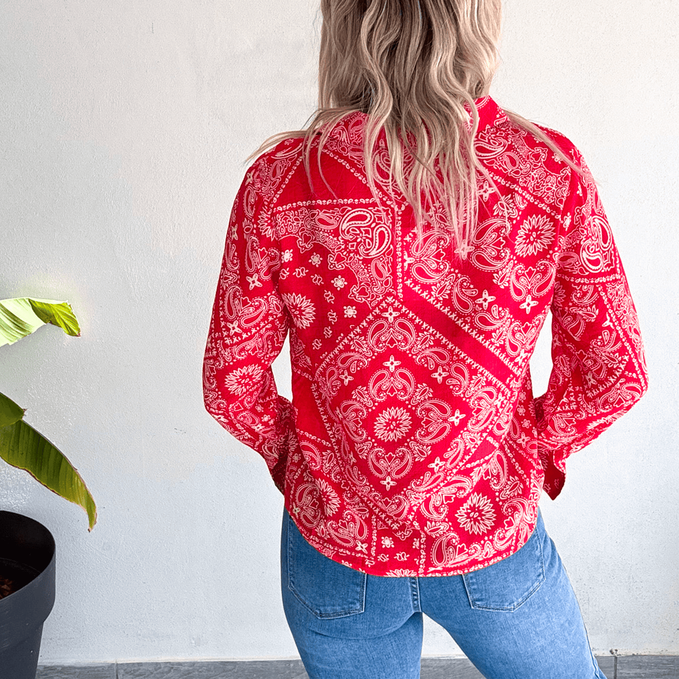 Chemise légère fluide rouge à motifs