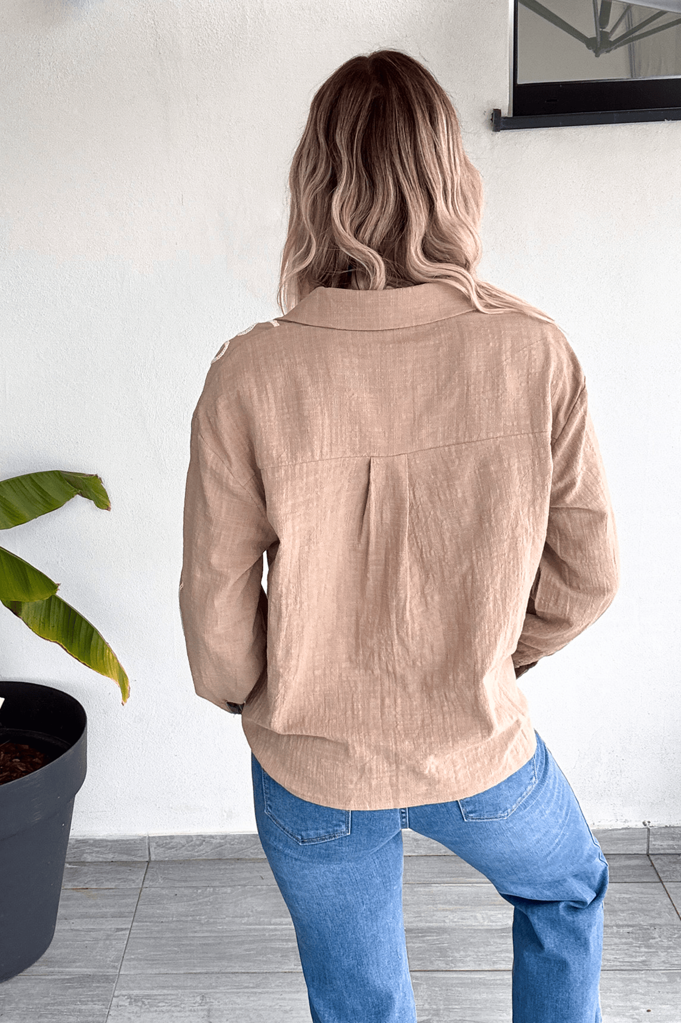 Chemise coton taupe avec broderie