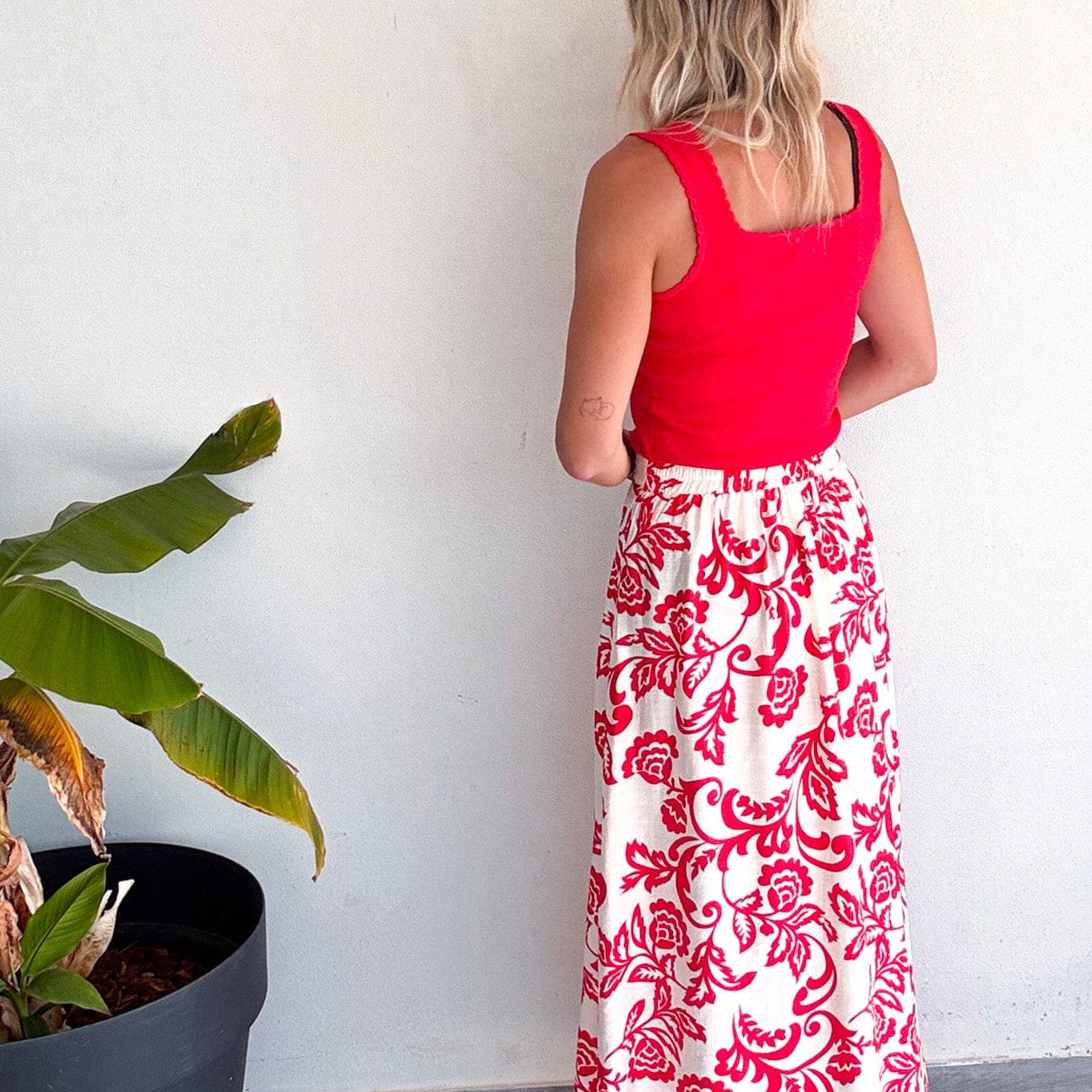 Jupe longue écru motifs rouge