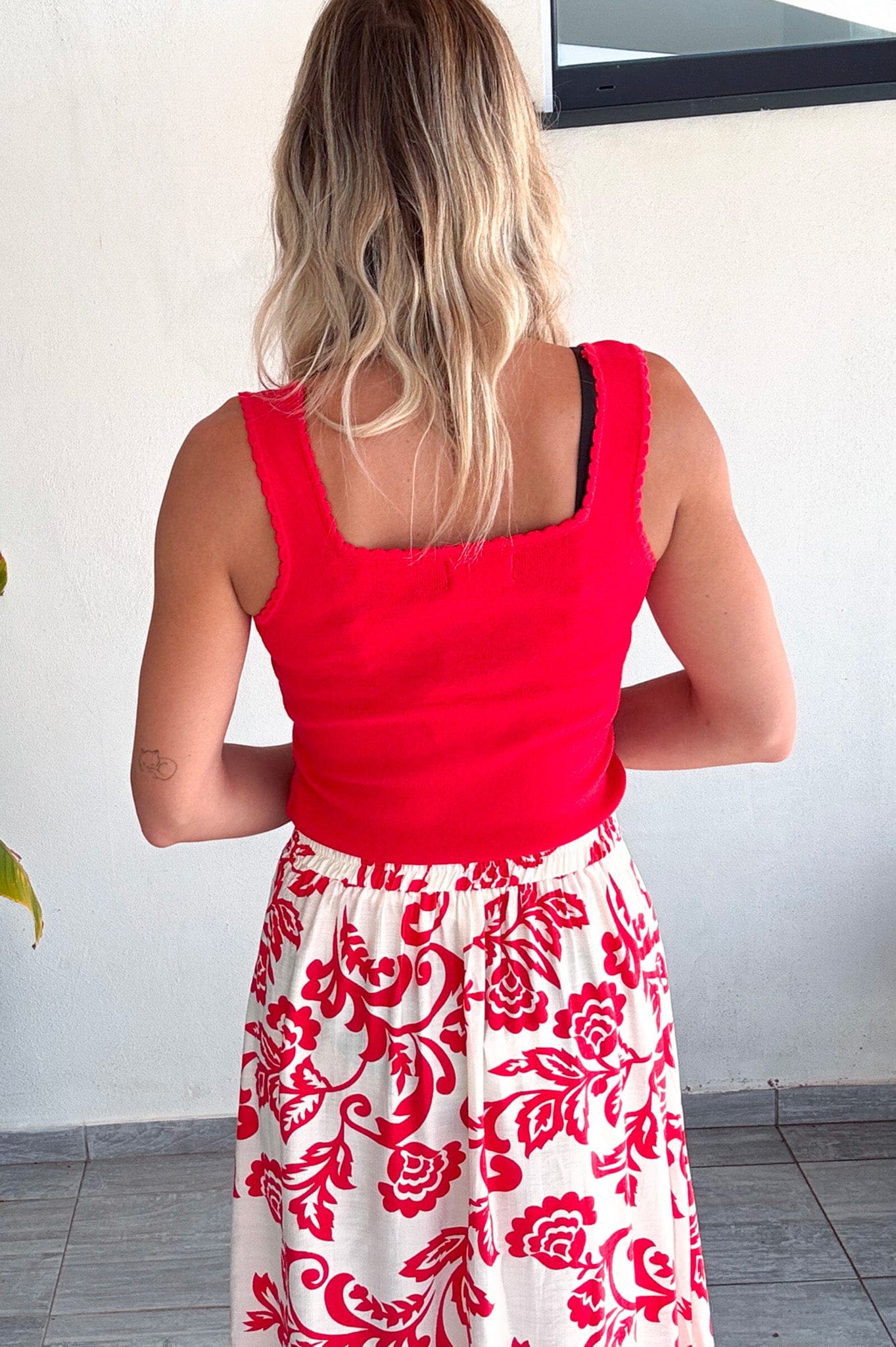 Débardeur rouge col carré