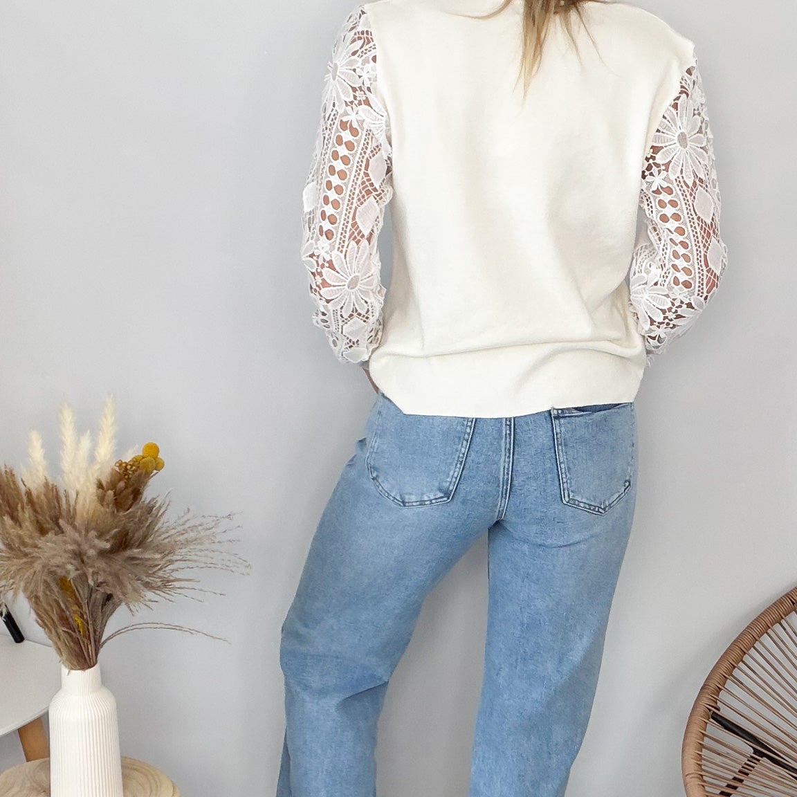 Pull Écru Manches Dentelle - femme