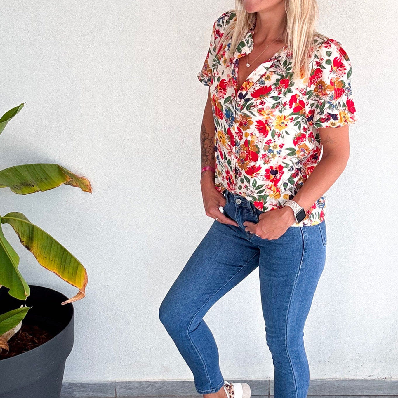 jean slim 7 ⁄ 8 fendu avec broderie coeur rouge la boutique de lydie