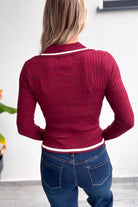 Pull fin bordeaux avec col à revers femme