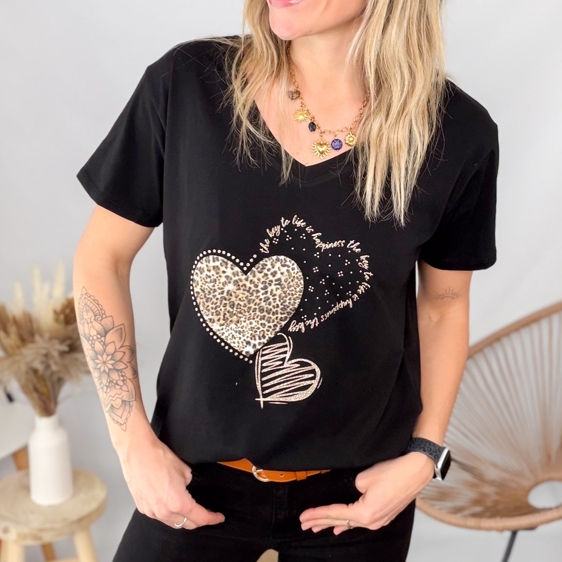 T-shirt Col V "Cœur Léopard" la boutique de lydie