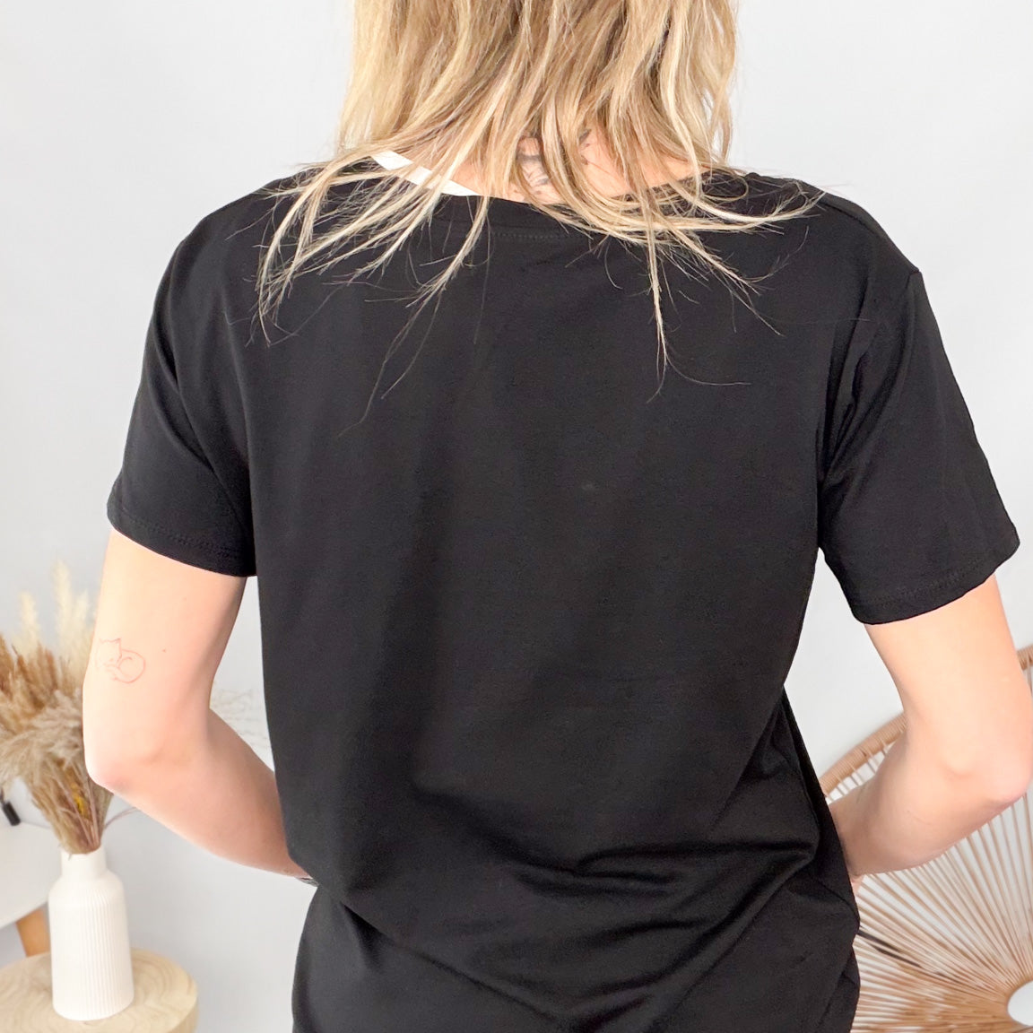 T-shirt Col V "Cœur Léopard"