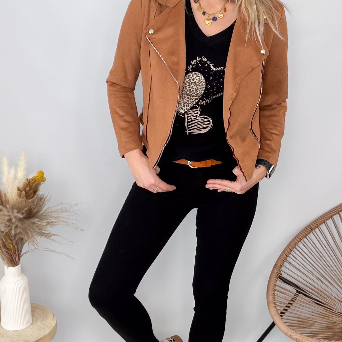 T-shirt Col V "Cœur Léopard"