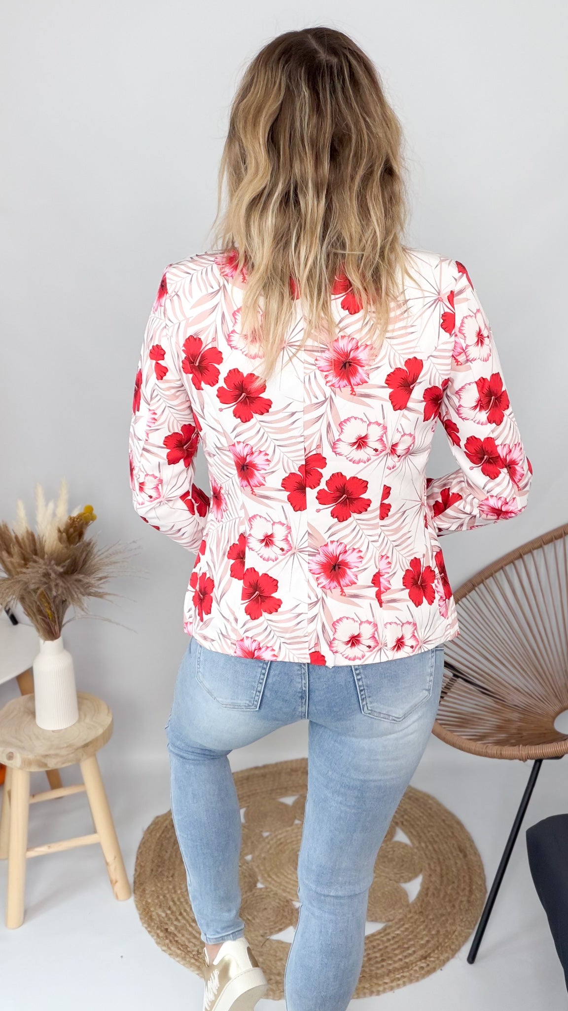 Blazer Cintré fleuri blanc rouge femme